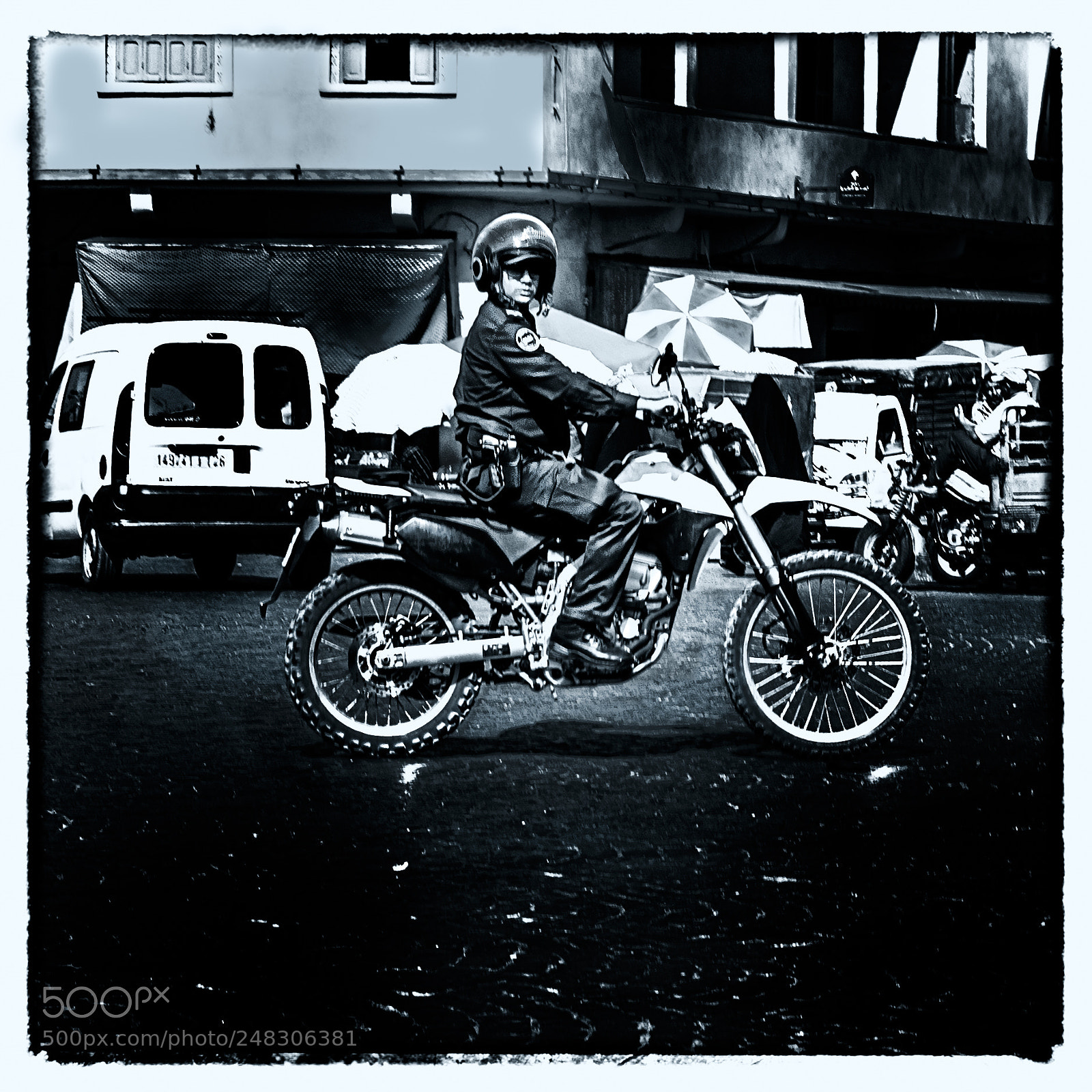 Nikon D500 sample photo. The policeman photography