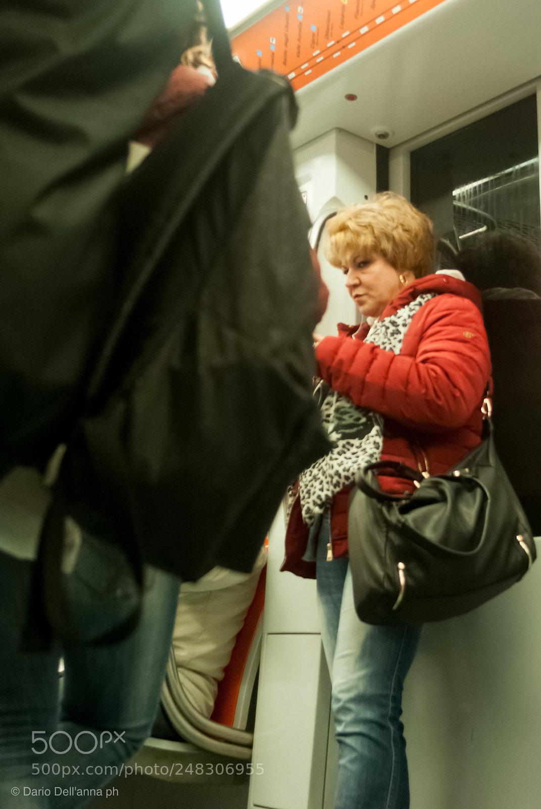 Sony Alpha DSLR-A300 sample photo. Stolen image= real streetphotograpy photography