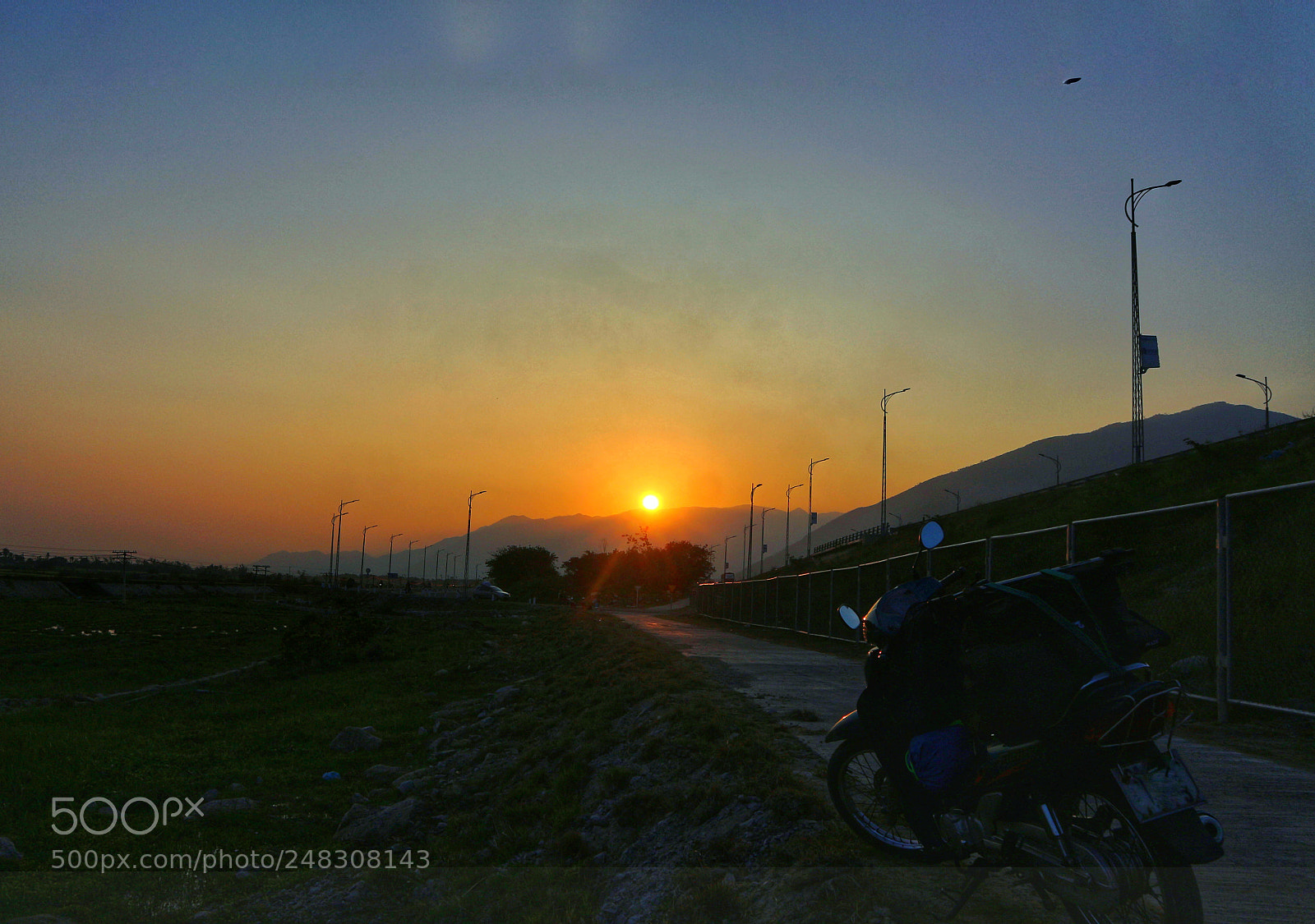 Canon EOS M10 sample photo. Sunset, beloved hometown. photography