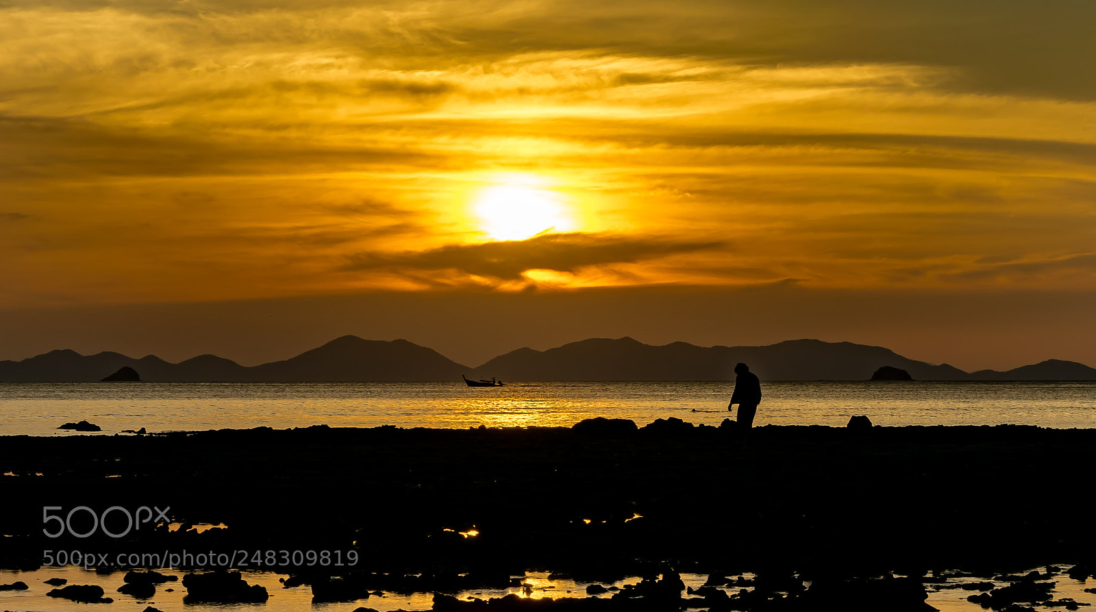 Nikon D5300 sample photo. Sunset and silhouettes photography