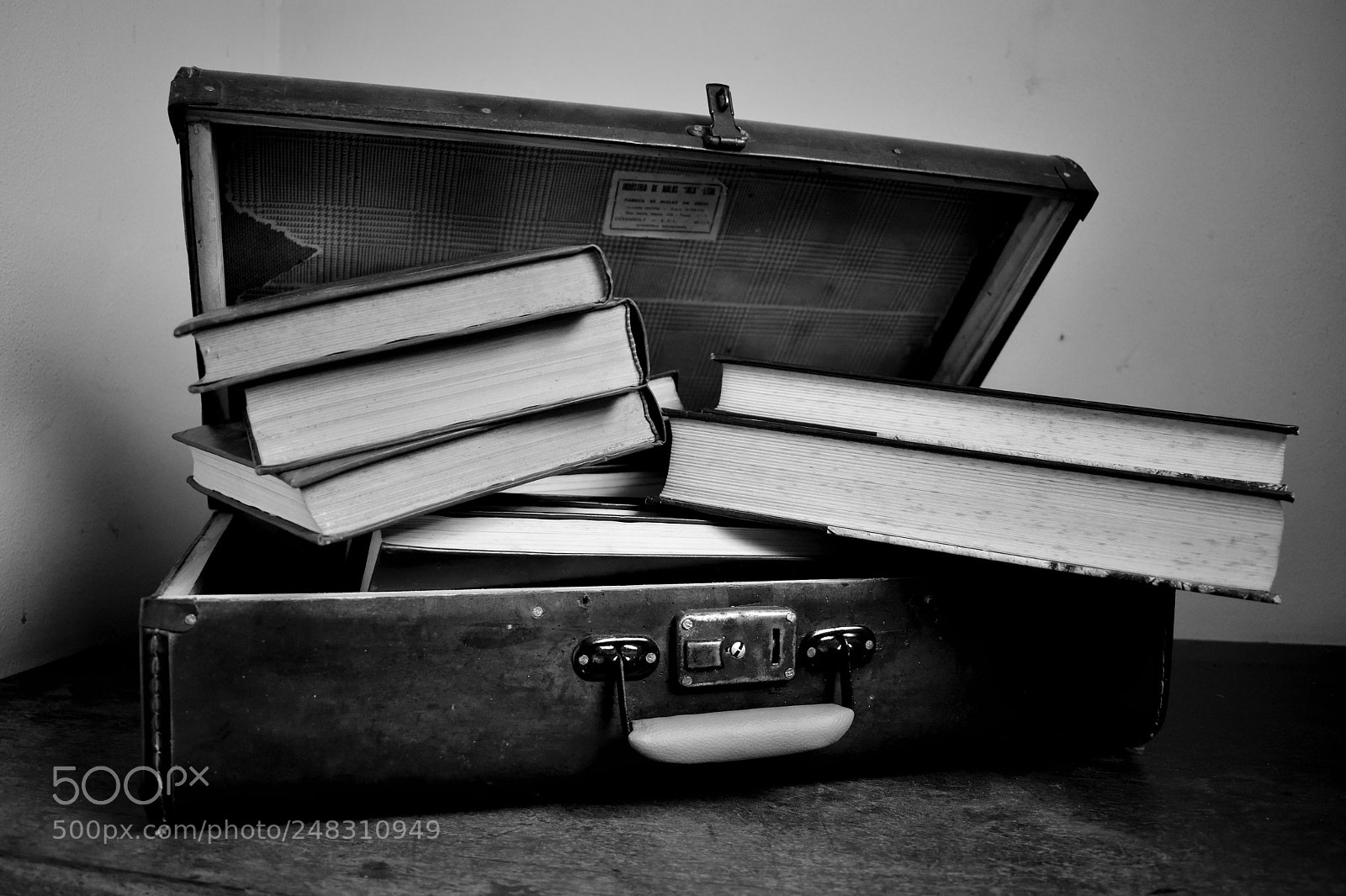 Nikon D5300 sample photo. Old books photography