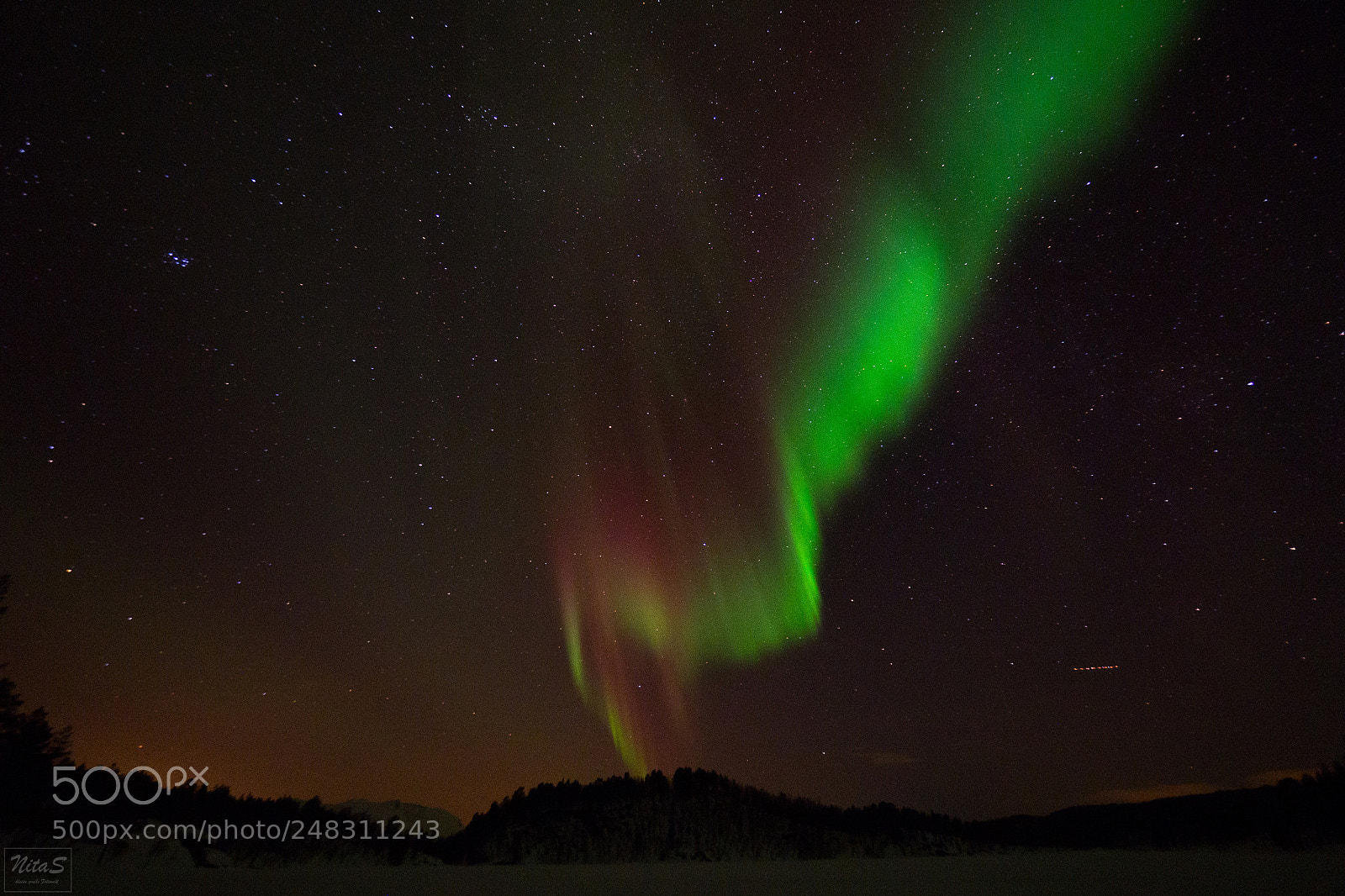 Olympus OM-D E-M1 Mark II sample photo. Northern lights over the photography