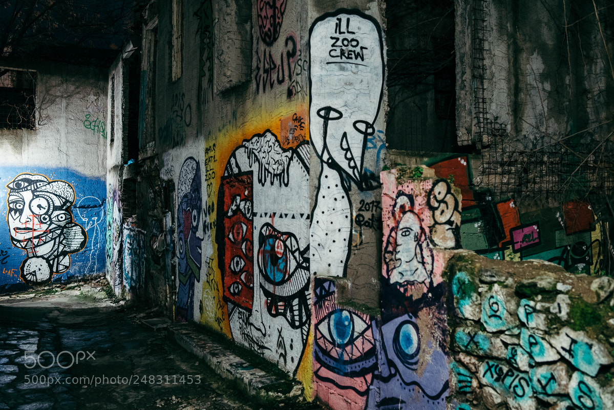 Sony a7R II sample photo. Graffiti in plaka ii photography