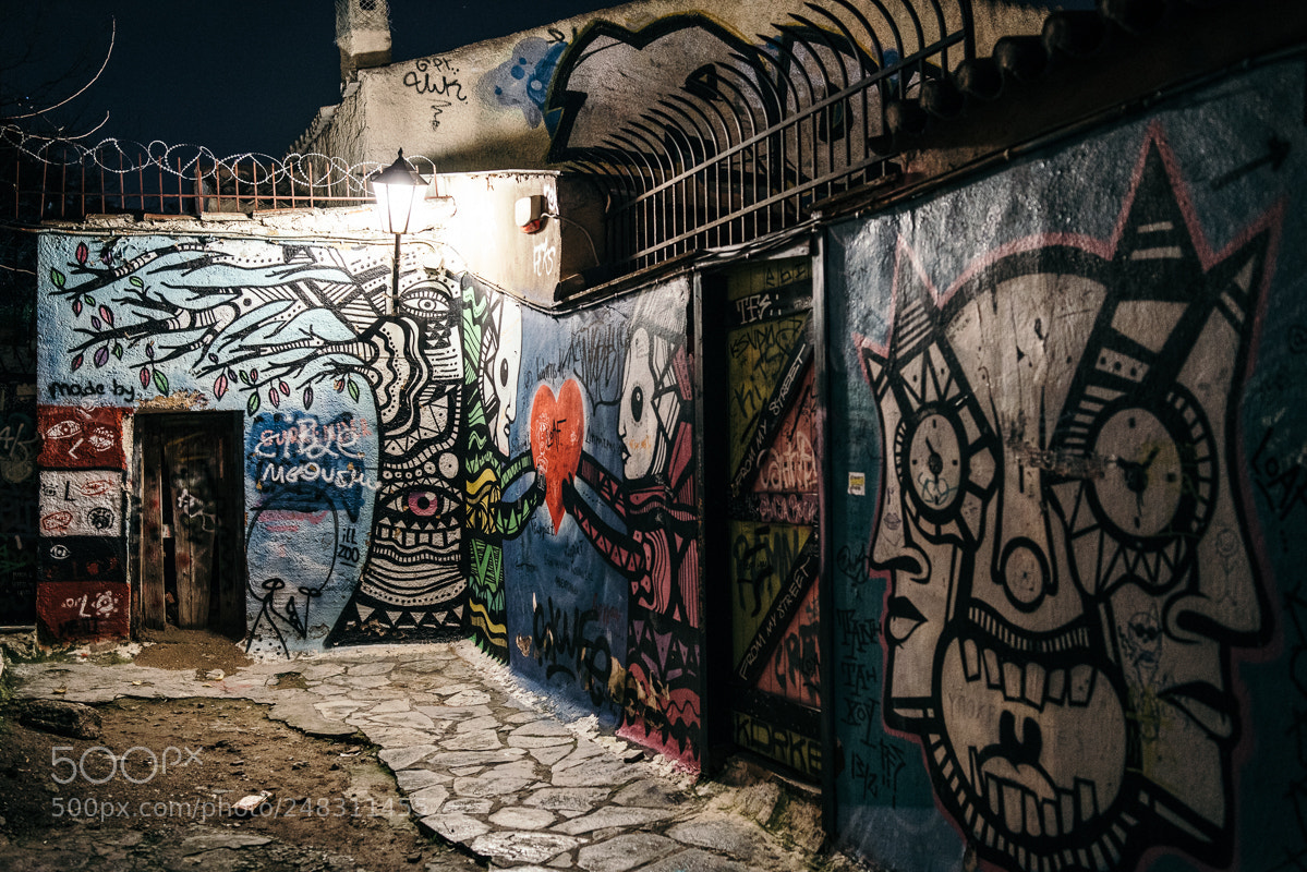 Sony a7R II sample photo. Graffiti in plaka i photography