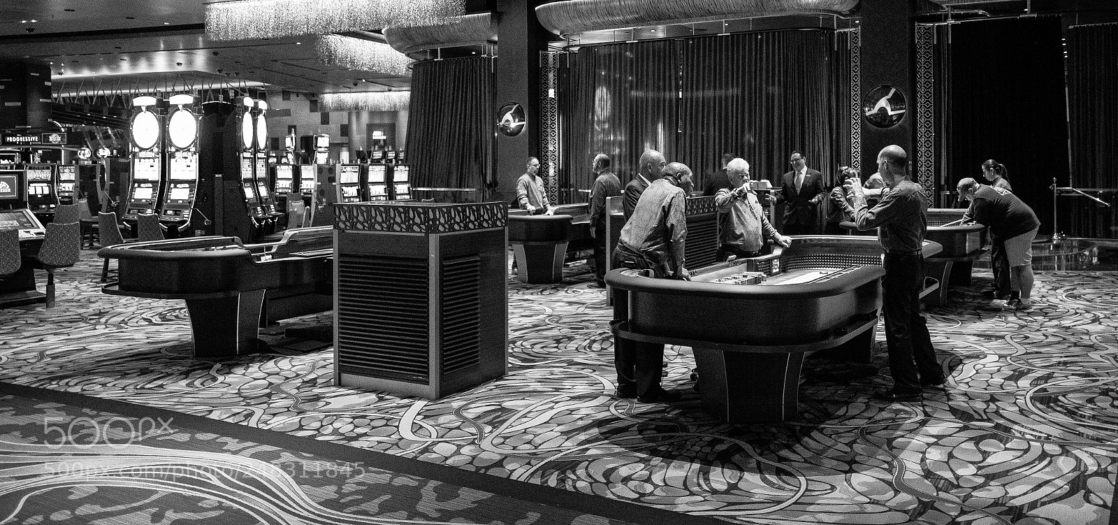 Leica Q (Typ 116) sample photo. Casino floor photography