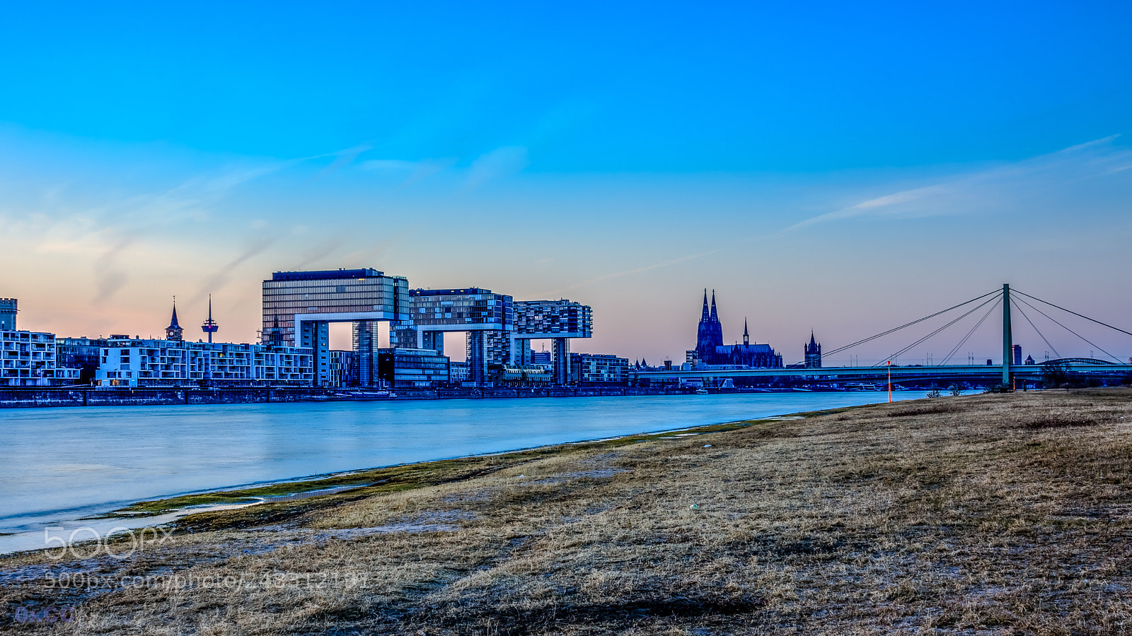 Canon EOS 7D Mark II sample photo. Riverside cologne photography