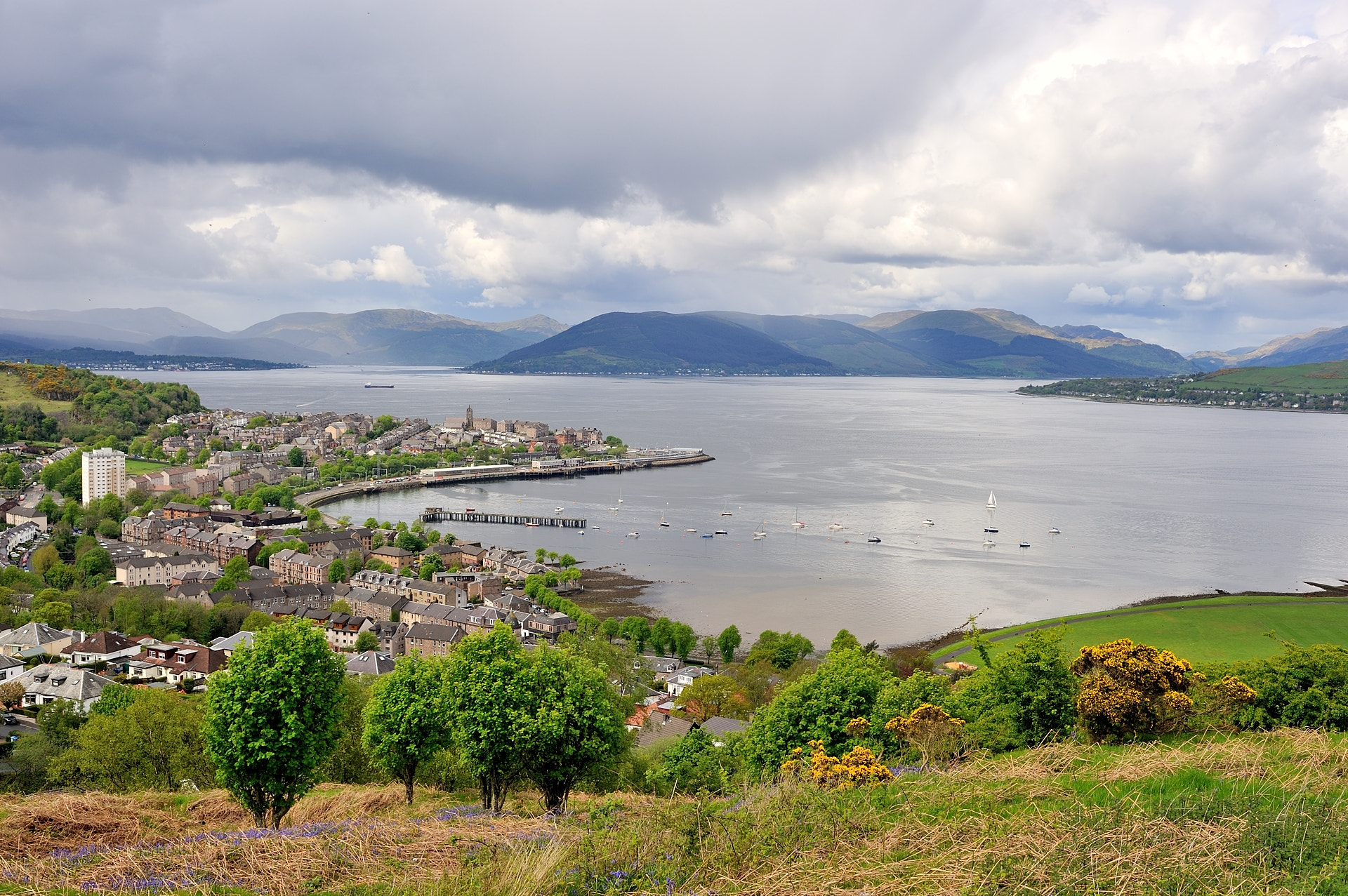 Nikon D700 sample photo. Gourock, scotland from lyle hill photography