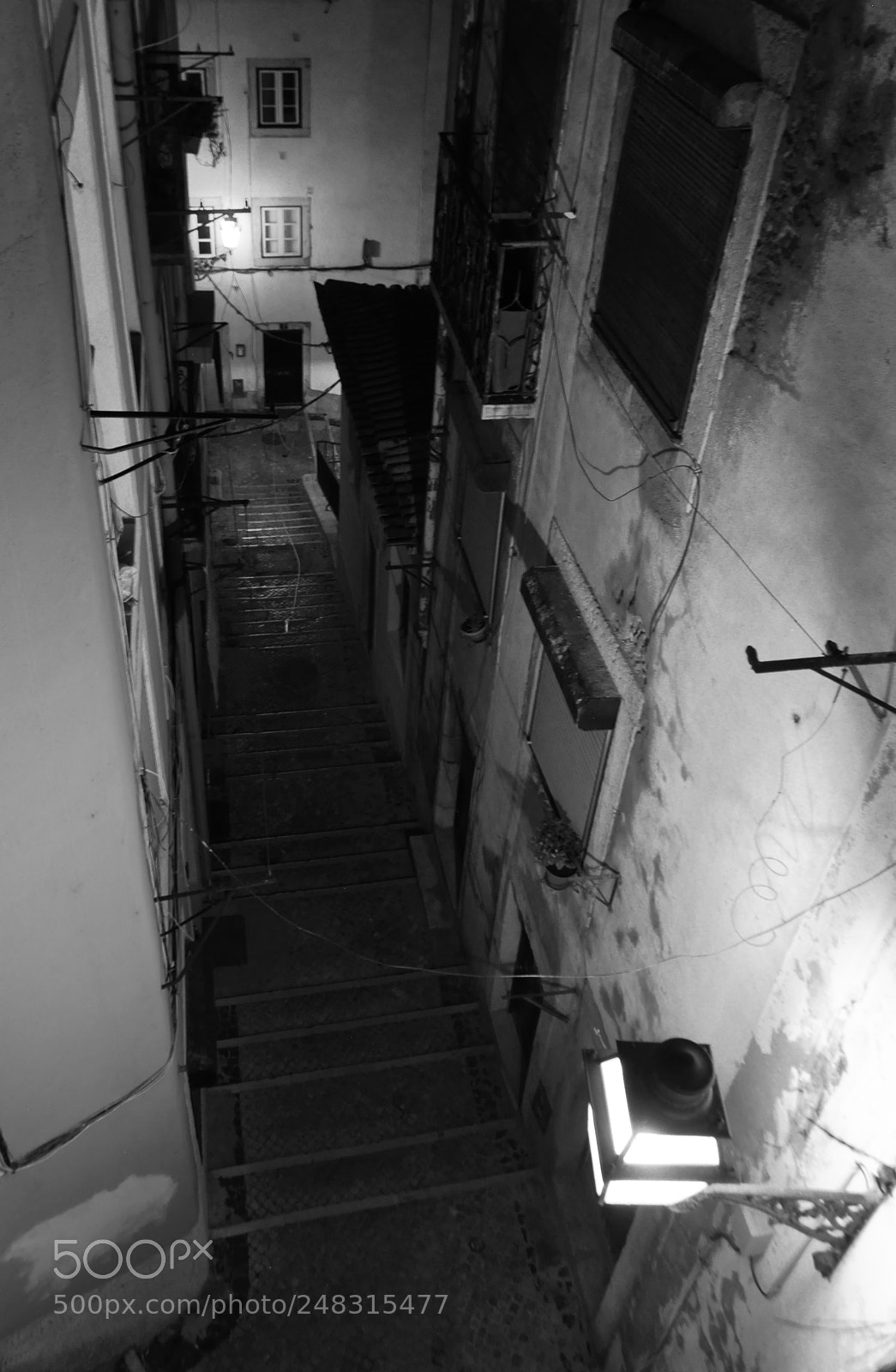 Nikon D5000 sample photo. Night street of lisboa photography