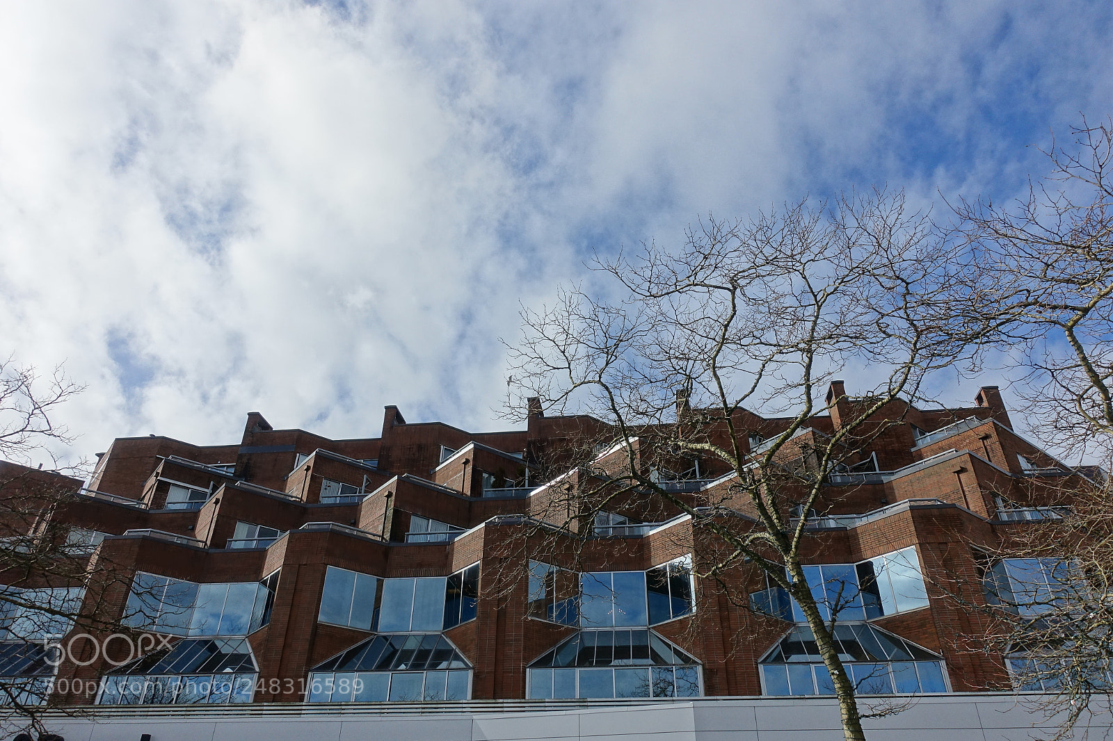 Sony Cyber-shot DSC-RX100 III sample photo. Modern building photography
