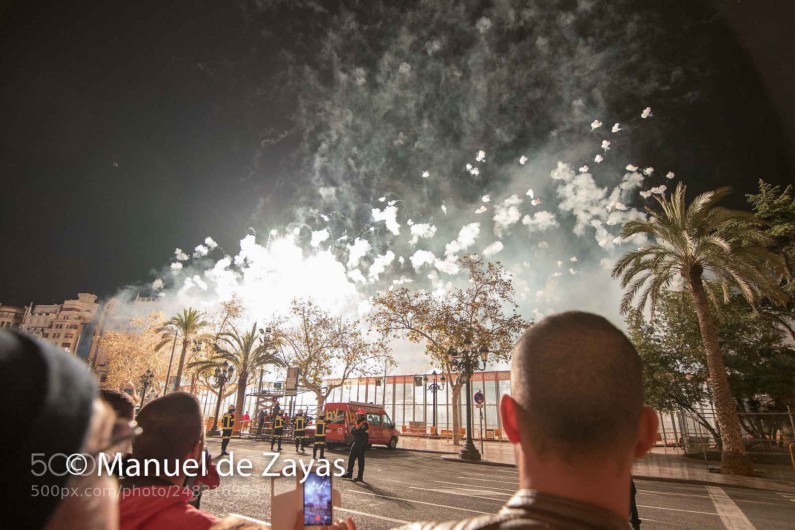 Canon EOS 7D Mark II sample photo. Prefallas mascletà nocturna photography