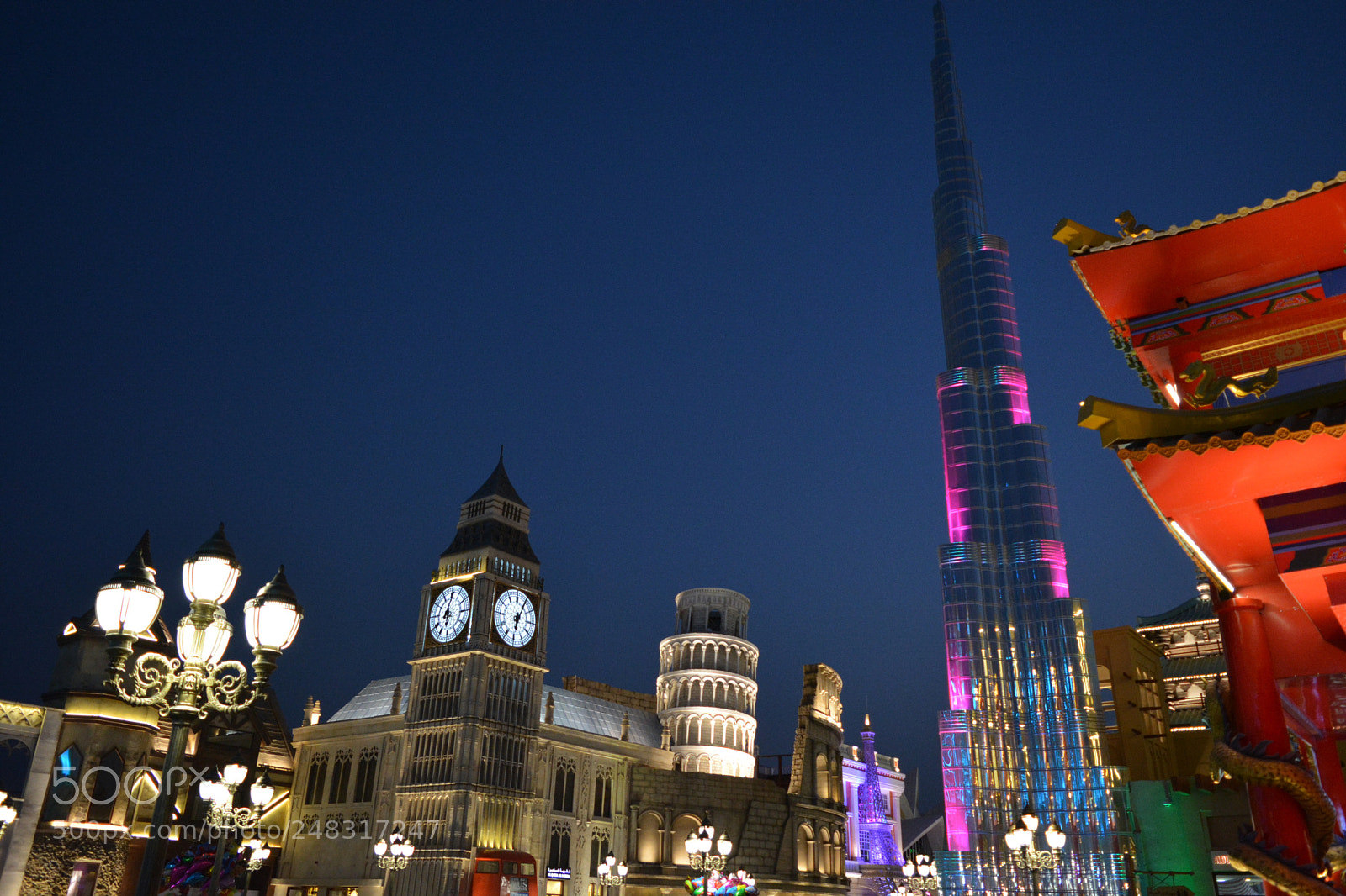 Nikon D5200 sample photo. Dubai global village photography