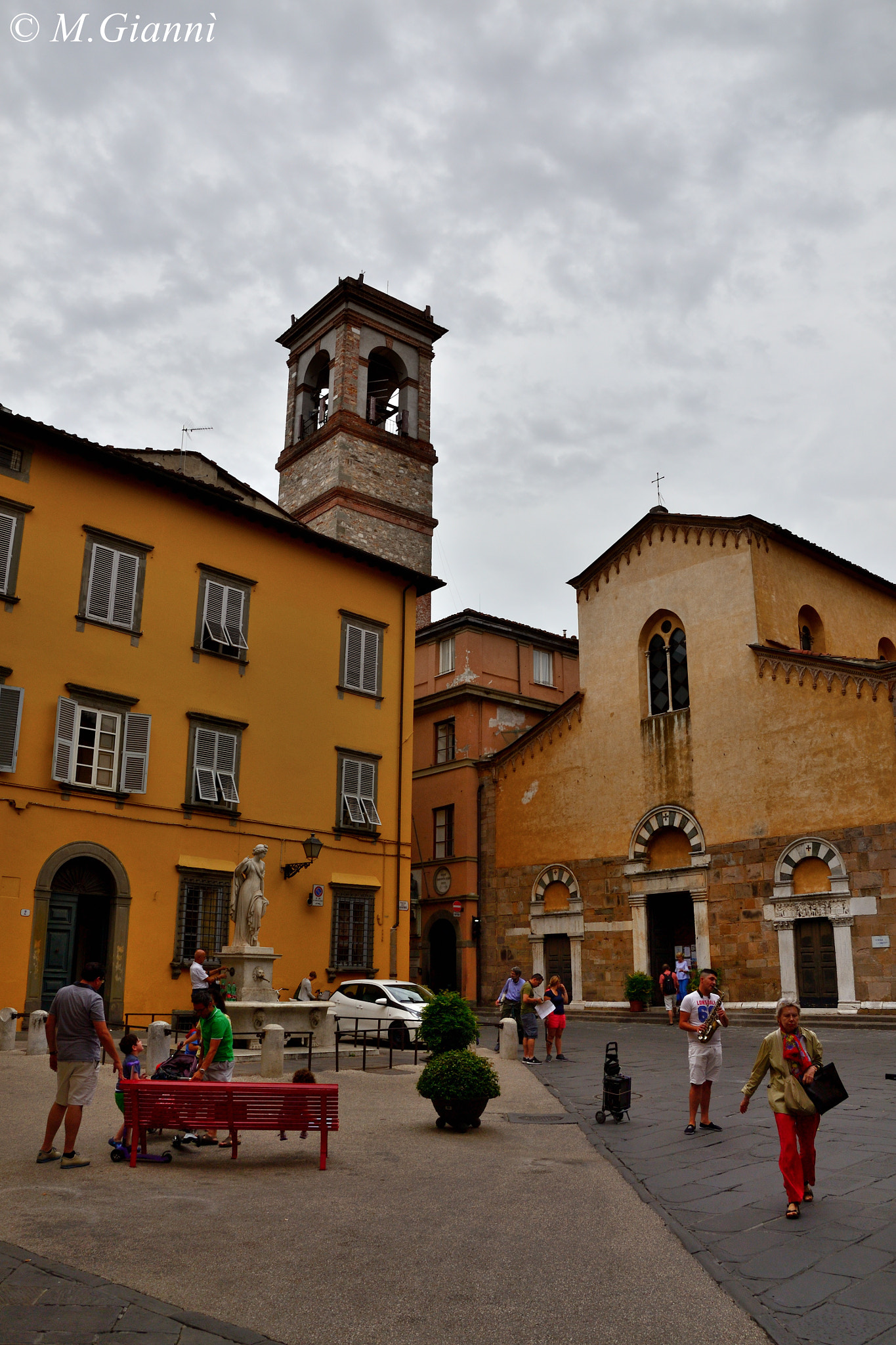 Nikon D3100 sample photo. Lucca streets photography