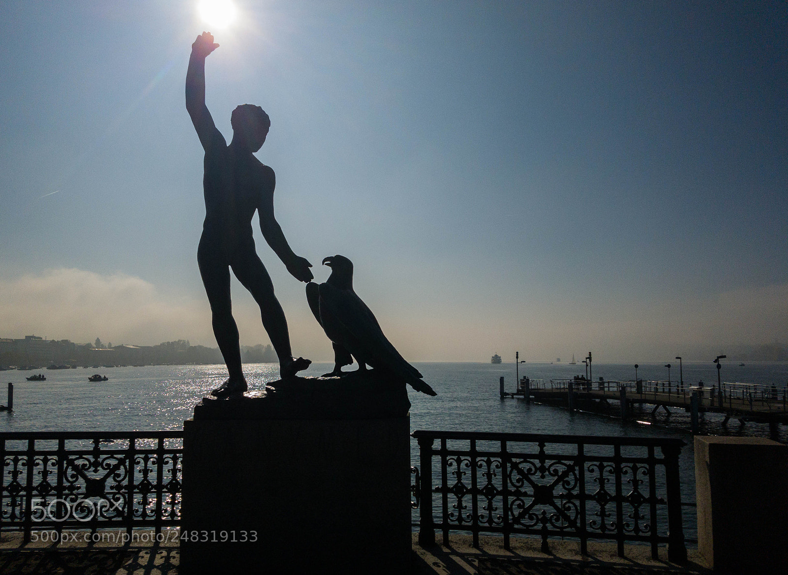 Samsung Galaxy S7 Edge sample photo. Statue at lakeside photography