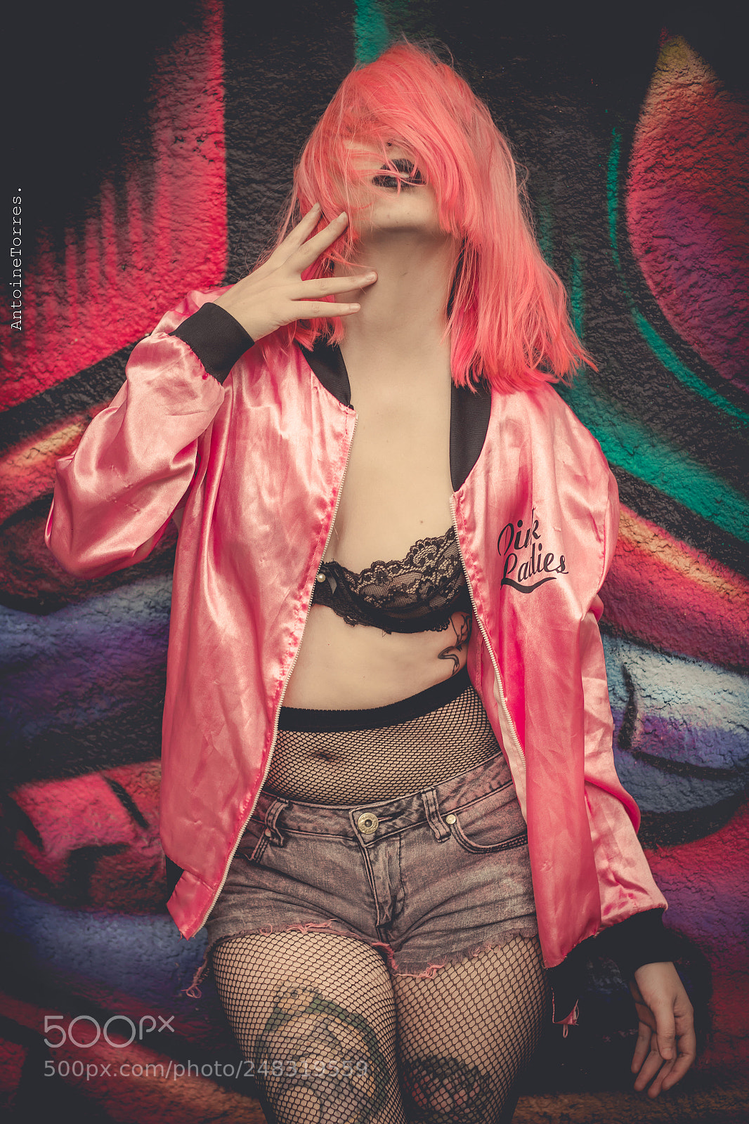 Canon EOS 1300D (EOS Rebel T6 / EOS Kiss X80) sample photo. Pink lady. photography