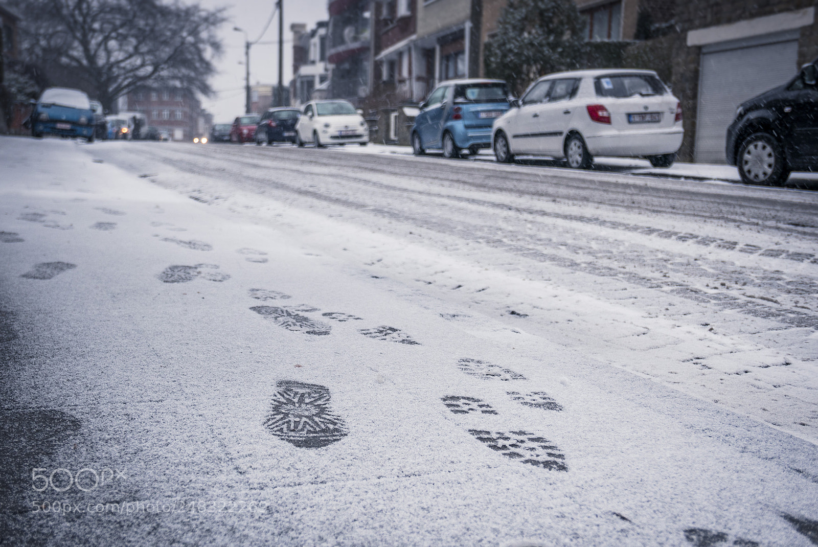 Panasonic Lumix DMC-LX100 sample photo. Footprints in the snow photography