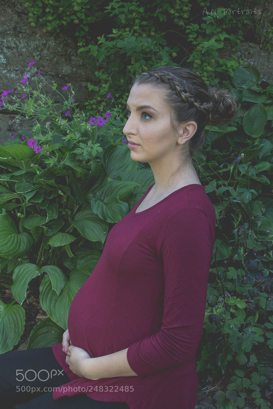 Canon EOS 1200D (EOS Rebel T5 / EOS Kiss X70 / EOS Hi) sample photo. Floral maternity photography