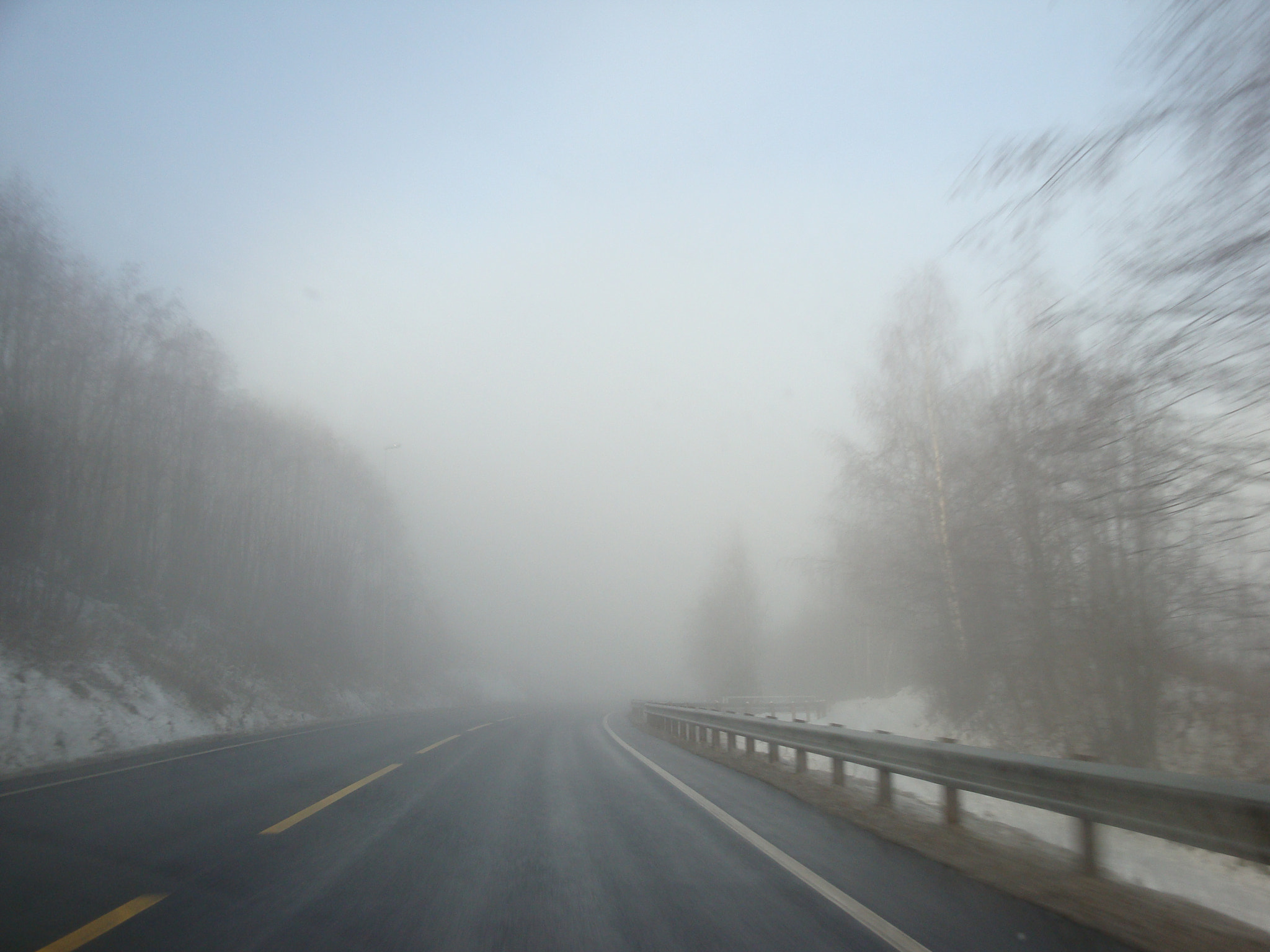 Sony Cyber-shot DSC-W170 sample photo. Foggy road photography