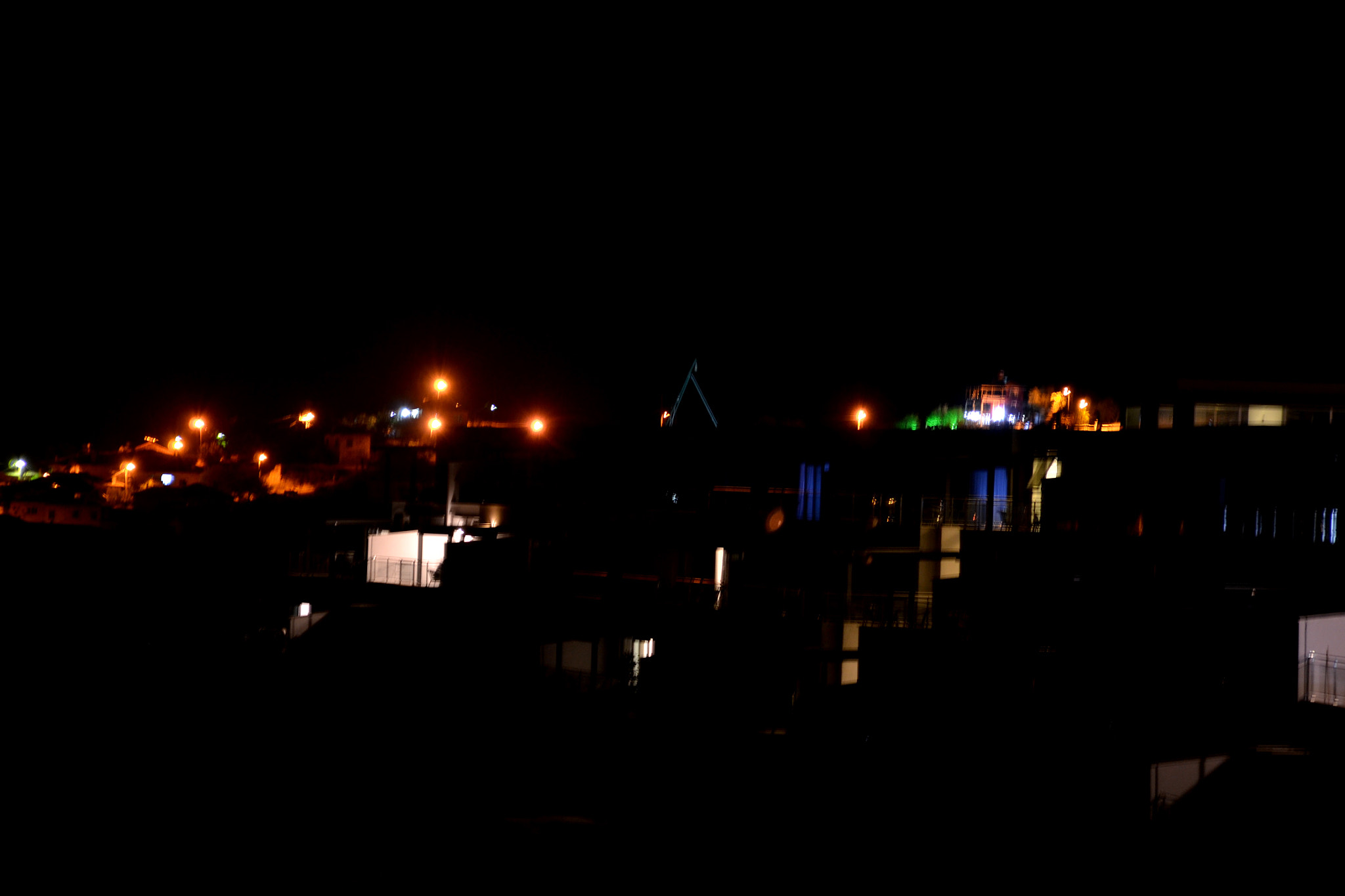 Nikon D3100 sample photo. The night photography