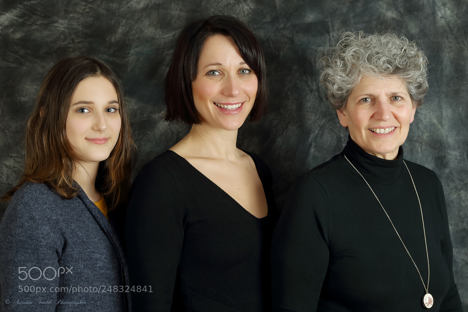 Canon EOS-1D Mark IV sample photo. Generations photography