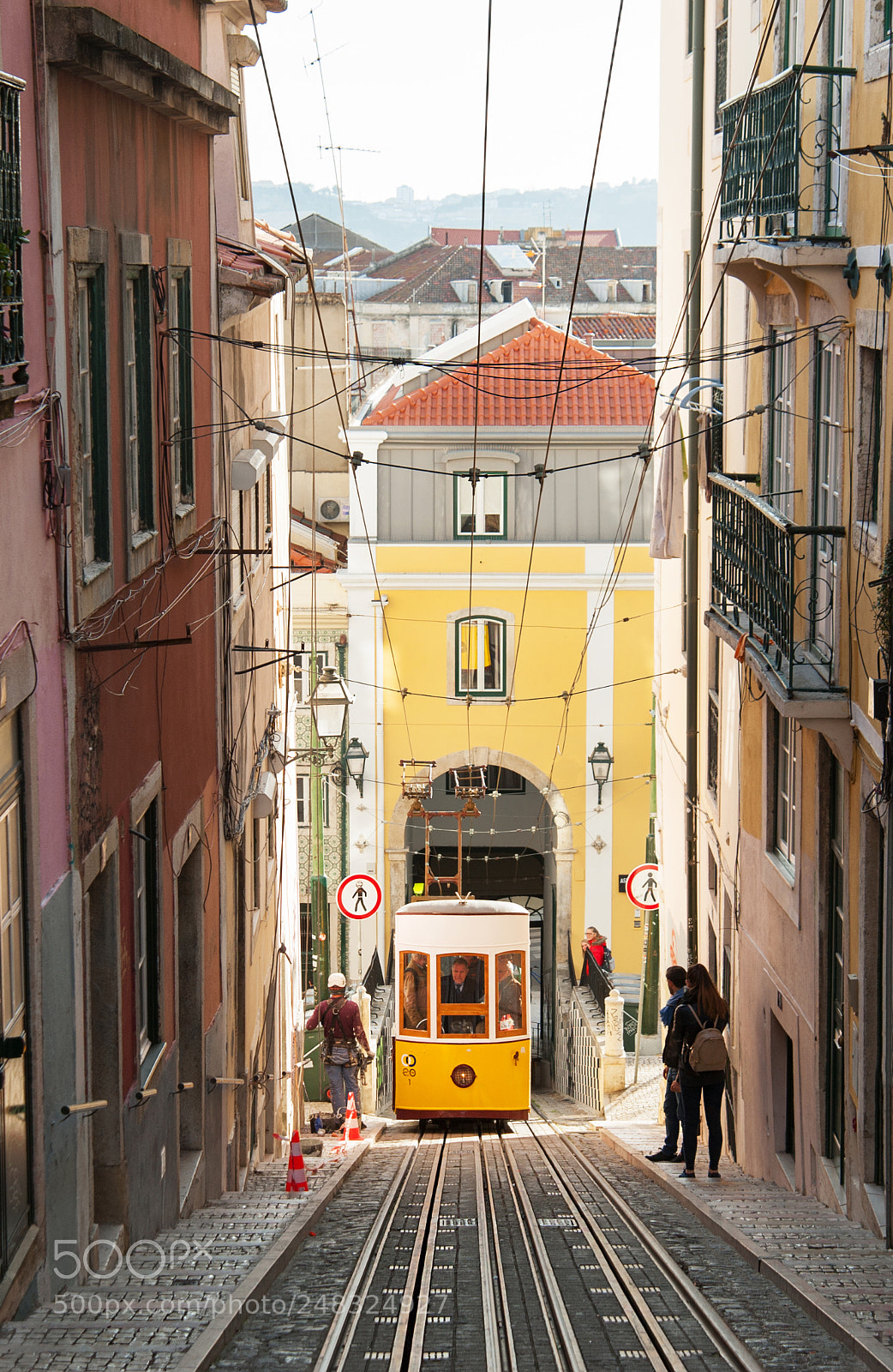Nikon D700 sample photo. Streets of lisbon photography