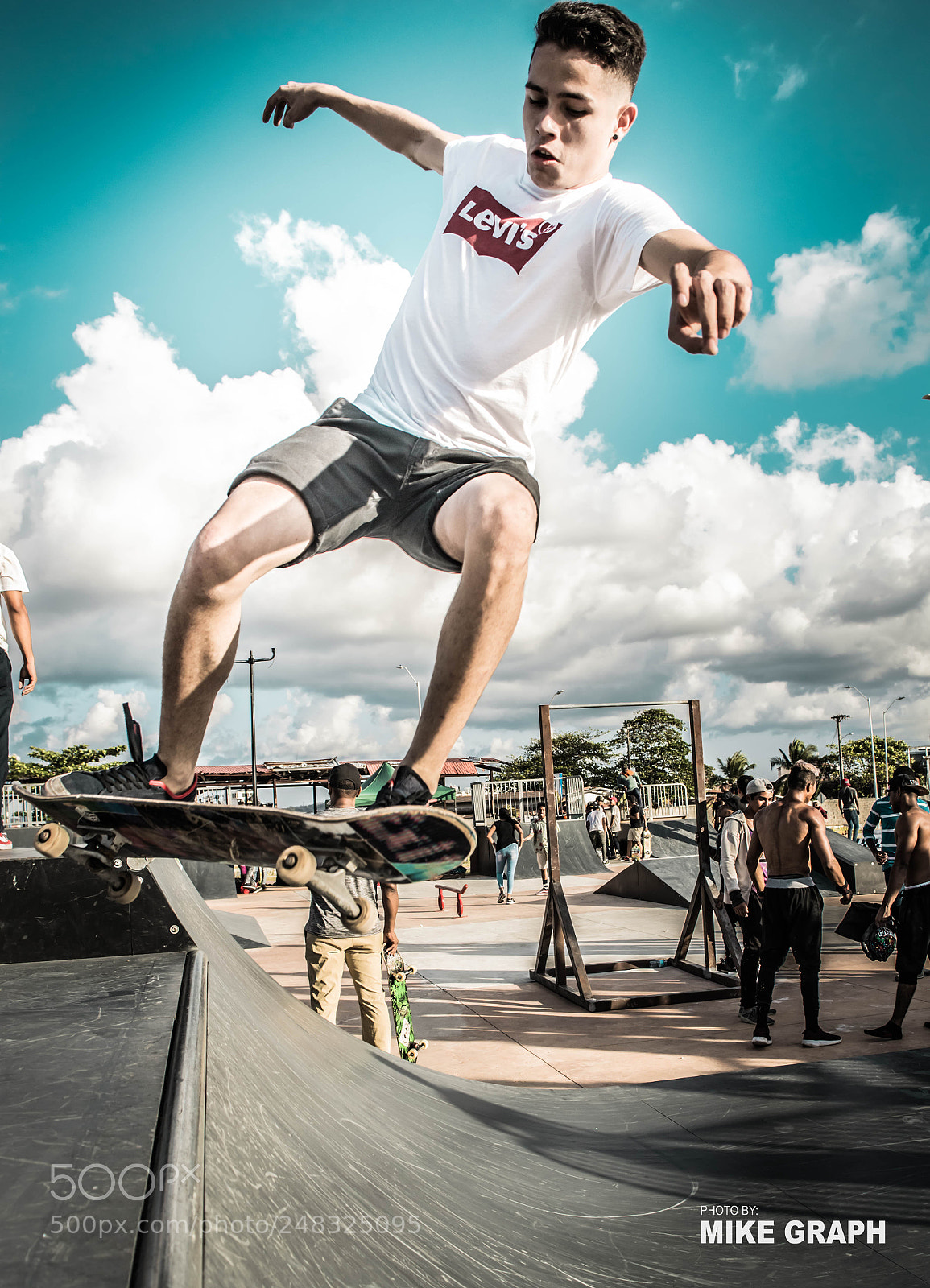 Nikon D3200 sample photo. Skate photography