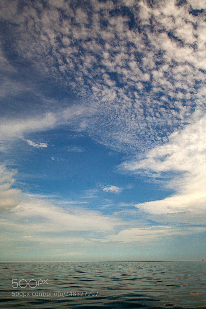 Canon EOS 350D (EOS Digital Rebel XT / EOS Kiss Digital N) sample photo. The endless sea photography