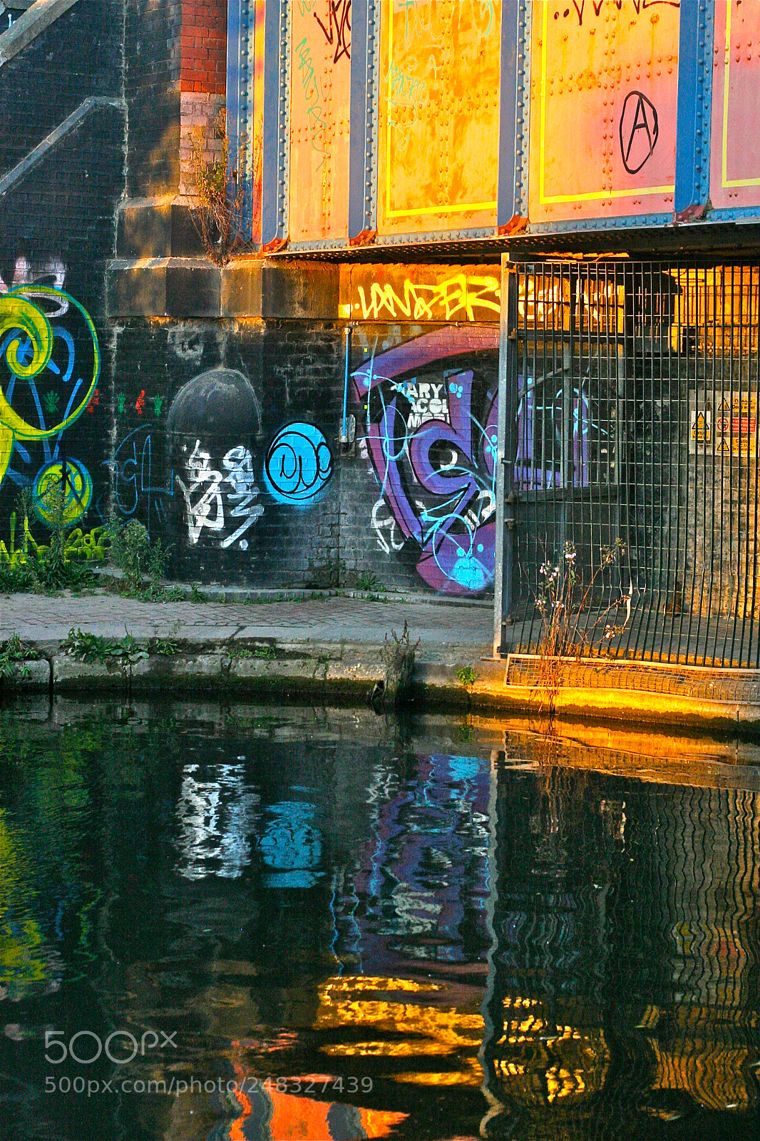 Canon EOS 30D sample photo. Street art reflected photography