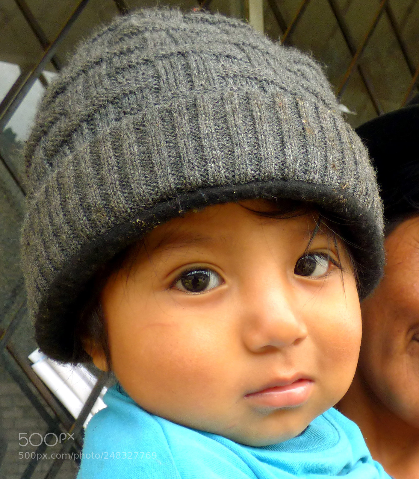 Panasonic Lumix DMC-FZ70 sample photo. Andean  toddler photography