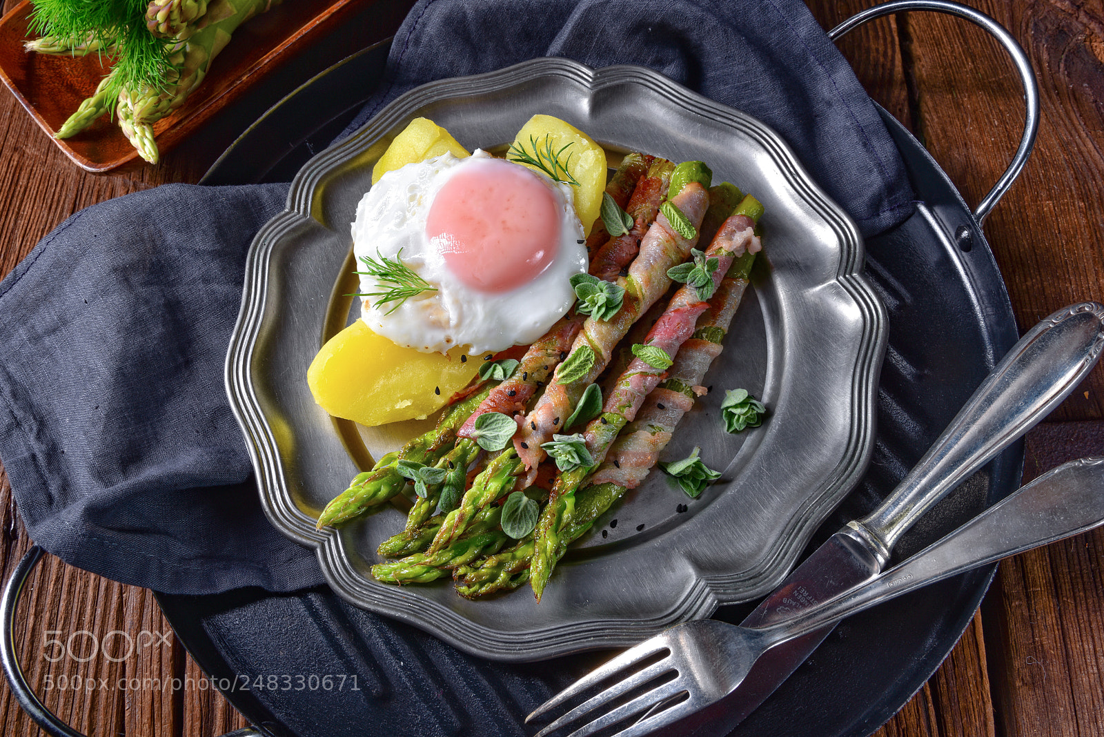 Nikon D810 sample photo. Green asparagus from the photography