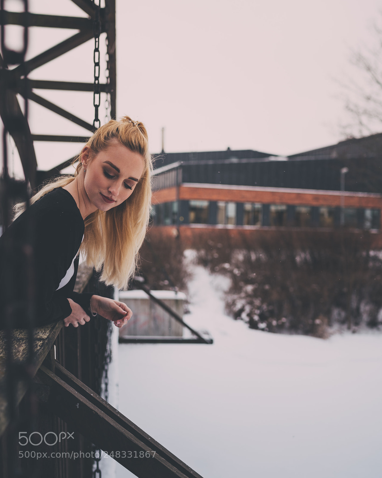 Sony a7R III sample photo. I m staring at photography