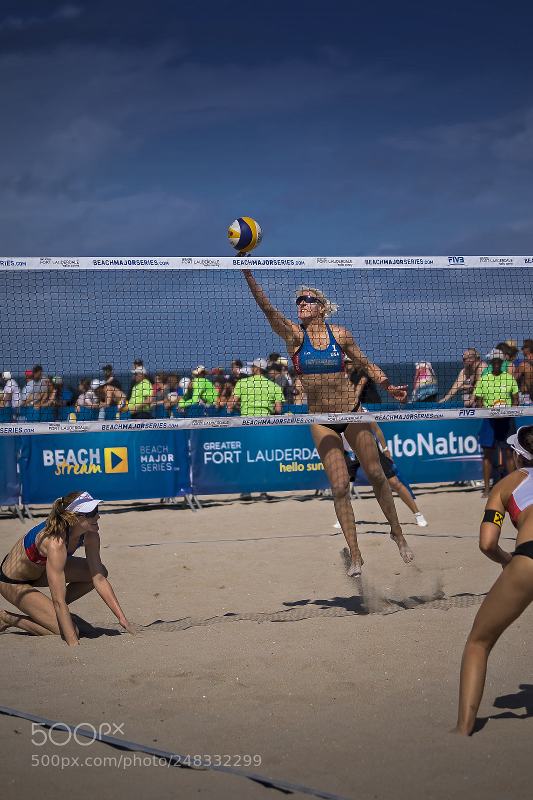 Canon EOS 7D Mark II sample photo. Beach volleyball major series photography