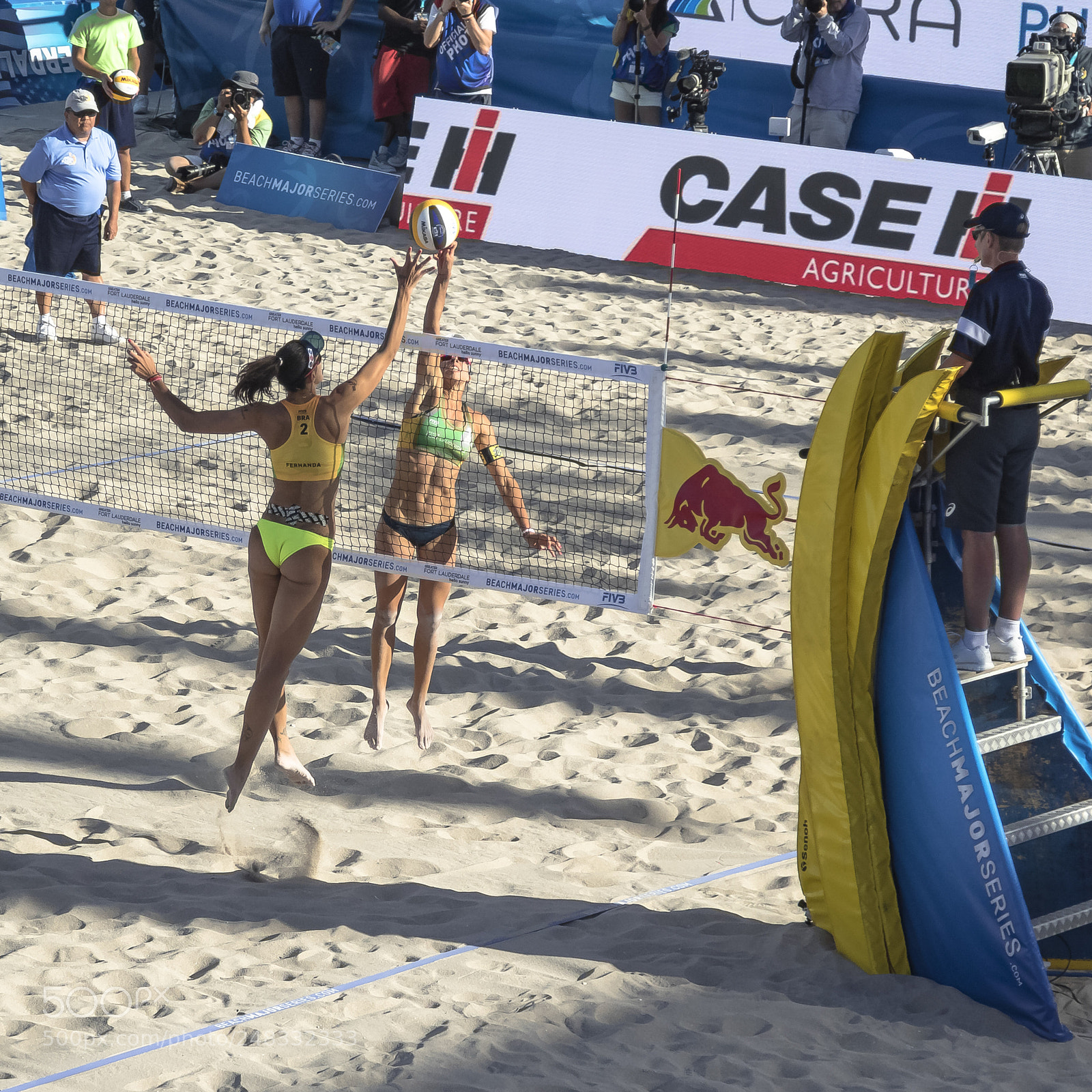 Canon EOS 7D Mark II sample photo. Beach volleyball major series photography