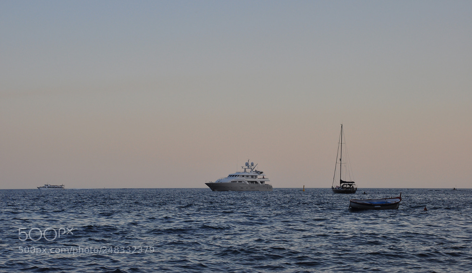 Nikon D90 sample photo. Evolution of boat photography