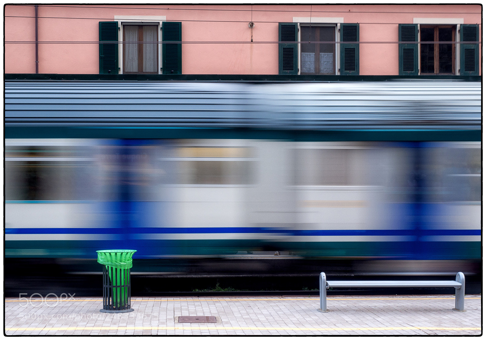Olympus OM-D E-M1 Mark II sample photo. The train photography