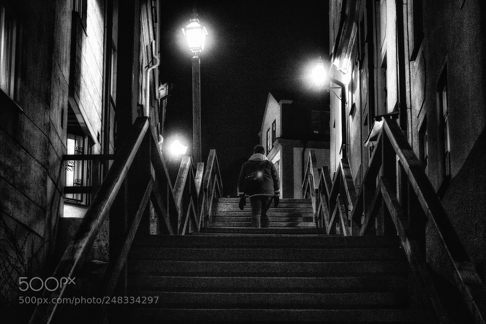 Canon PowerShot G7 X Mark II sample photo. Nightstairs photography