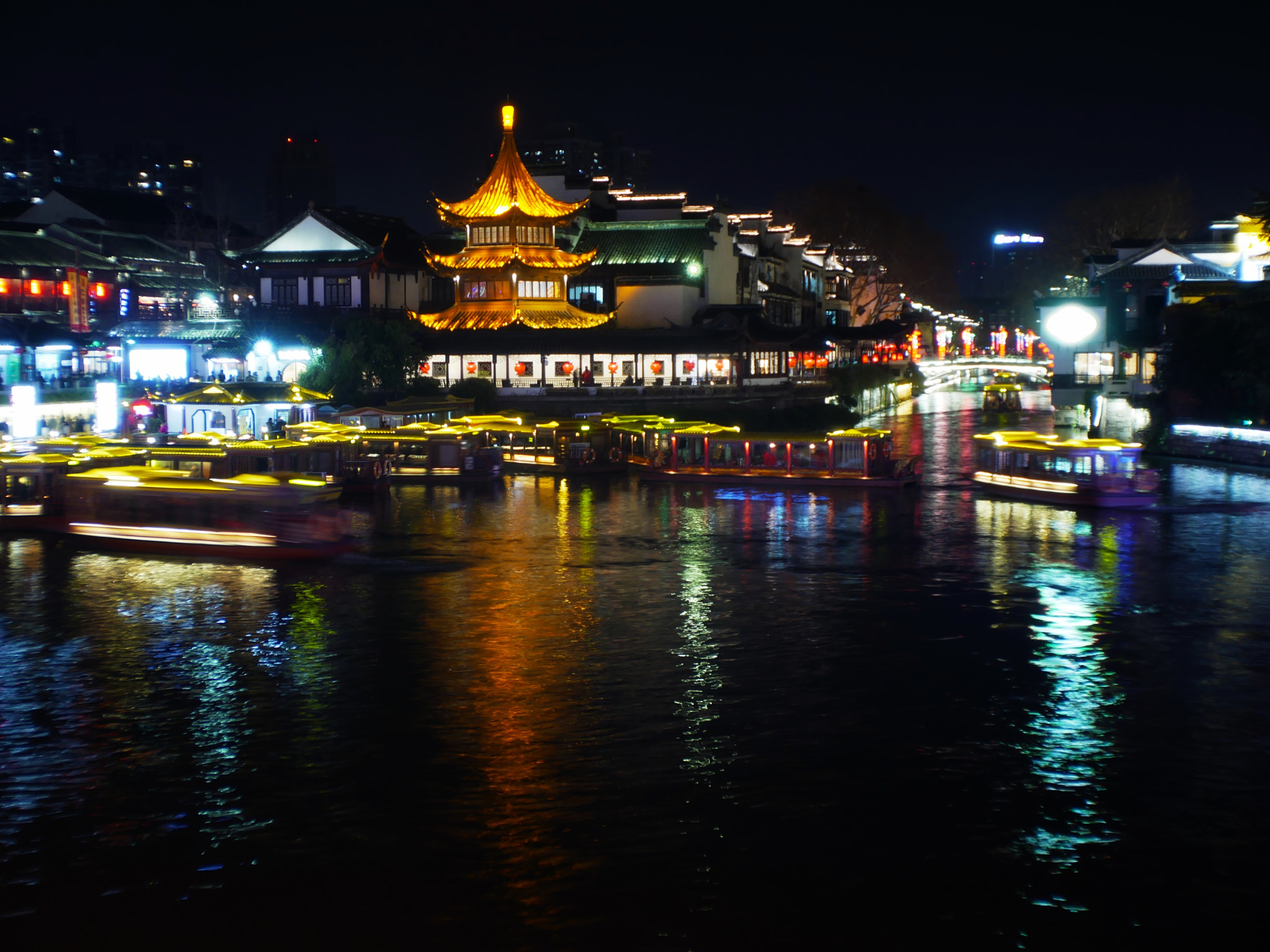 Panasonic Lumix DC-GX850 (Lumix DC-GX800 / Lumix DC-GF9) sample photo. Night of confucius temple in nanjing photography