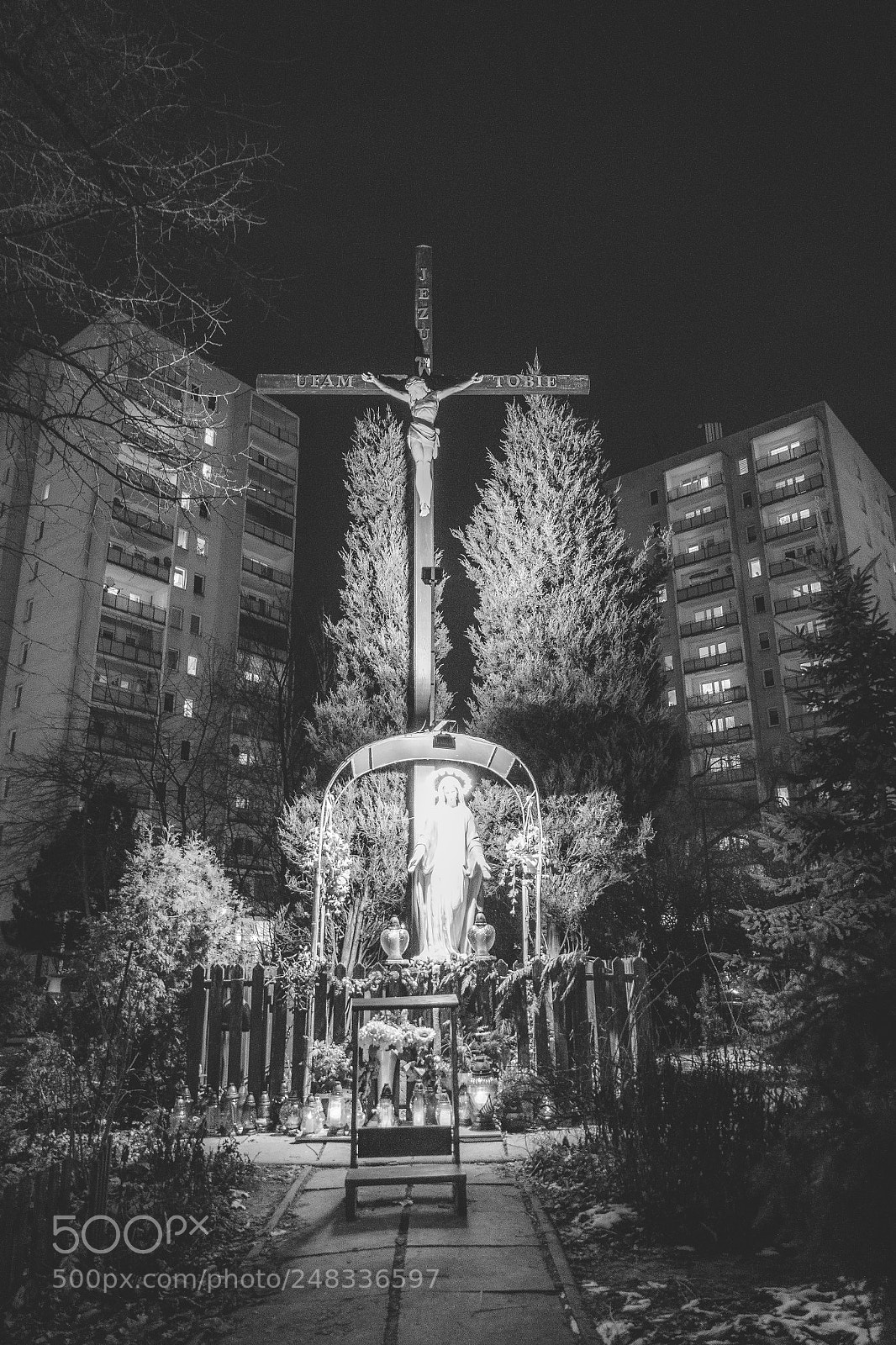 Canon EOS 7D Mark II sample photo. Modern golgotha photography