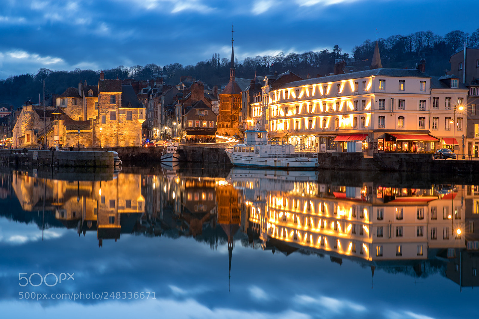 Canon EOS 6D Mark II sample photo. Honfleur photography