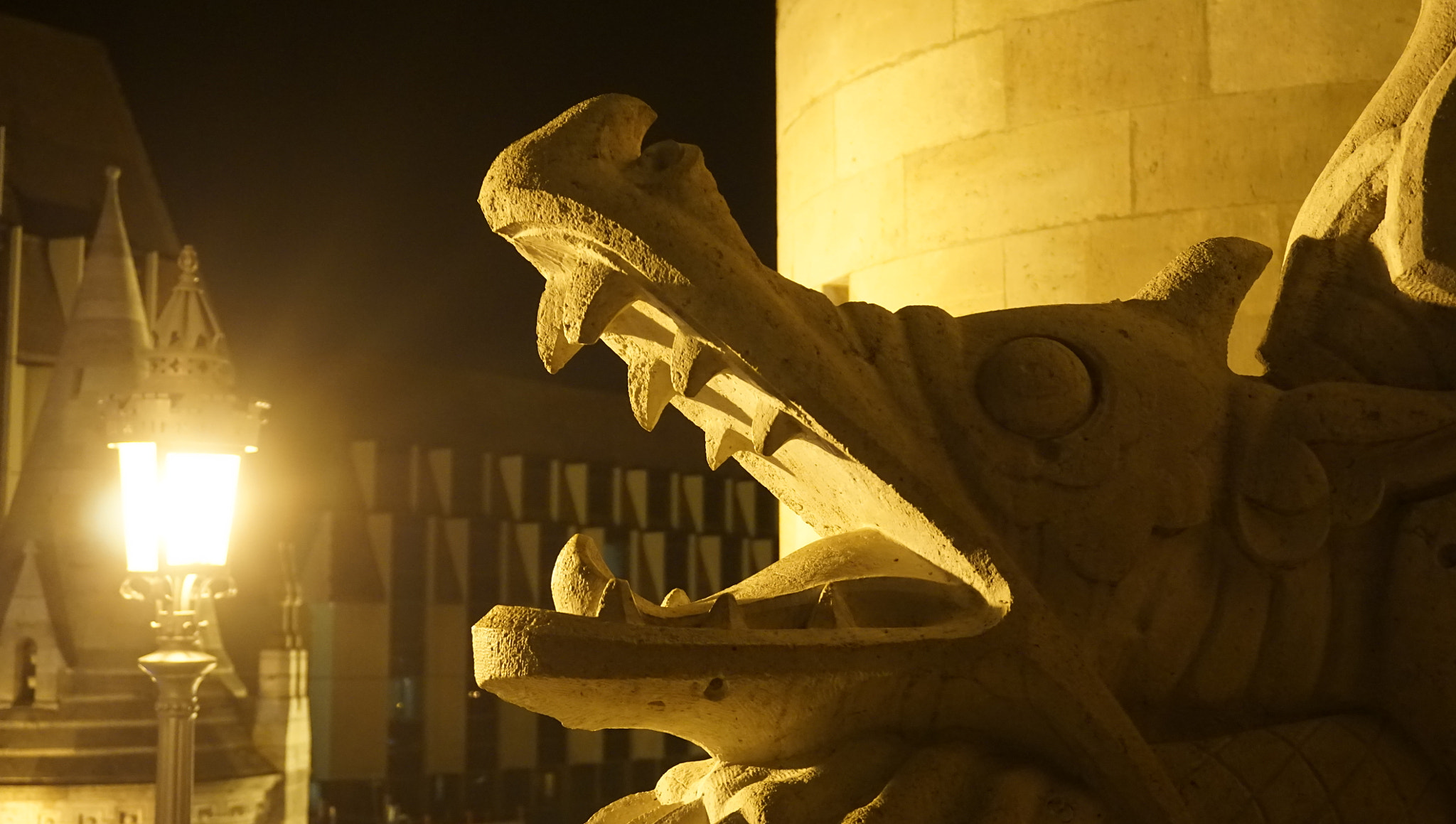 Sony a6000 + Sony E 18-50mm F4-5.6 sample photo. Budapest at night banquet for eyes ! photography