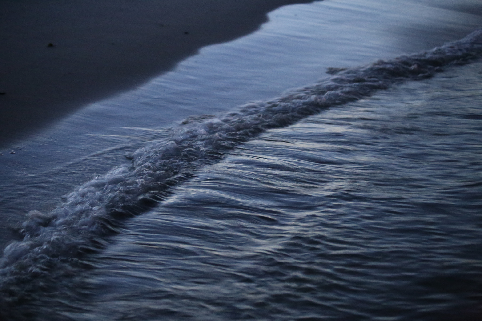 Canon EF 70-300mm F4-5.6 IS USM sample photo. Wave upon wave photography