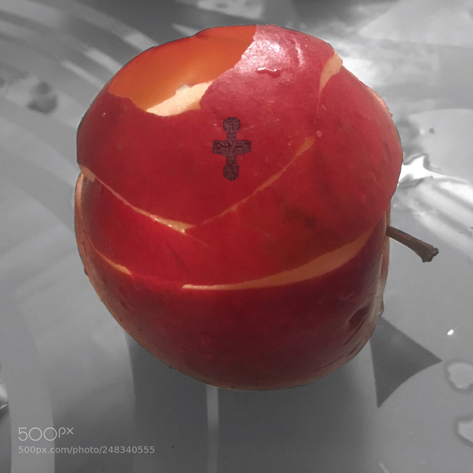 Apple iPhone 6s sample photo. An apple  2018 roman dubrovsky photography