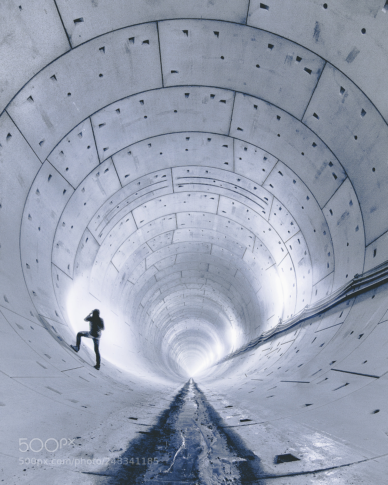Canon EOS 60D sample photo. Tunnel vision photography