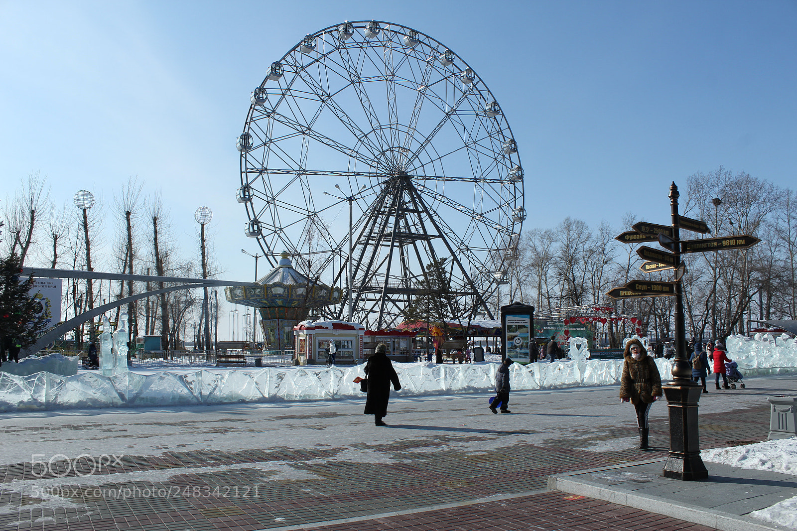 Canon EF-S 18-55mm F3.5-5.6 III sample photo. Колесо обозрения на набережной photography