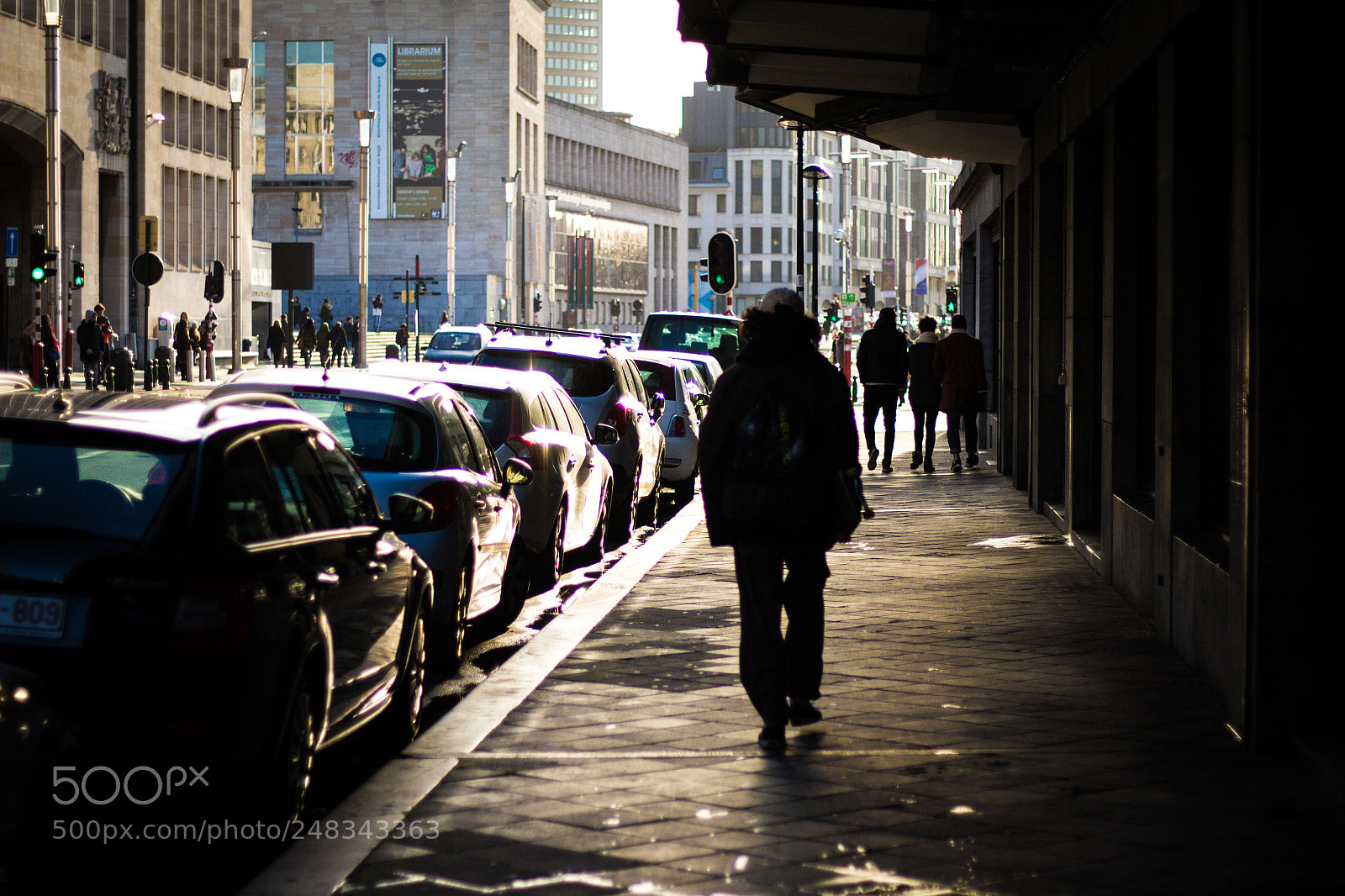 Canon EOS 650D (EOS Rebel T4i / EOS Kiss X6i) sample photo. A walking man photography