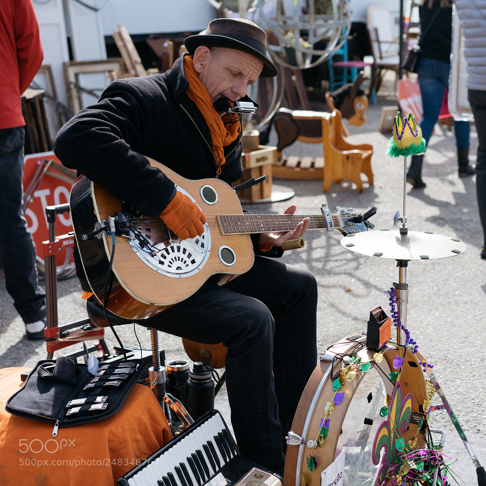 Sony a7R III sample photo. Street artist photography