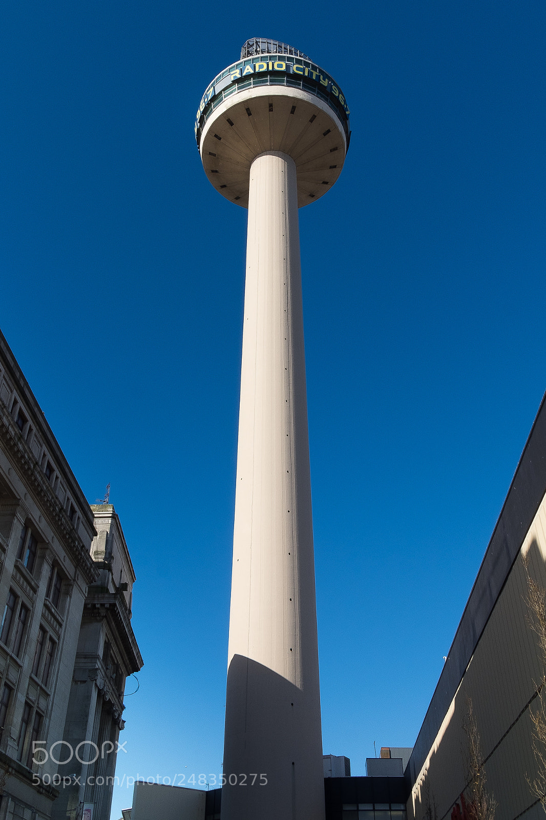 Fujifilm X-T10 sample photo. Liverpool, radio city tower photography