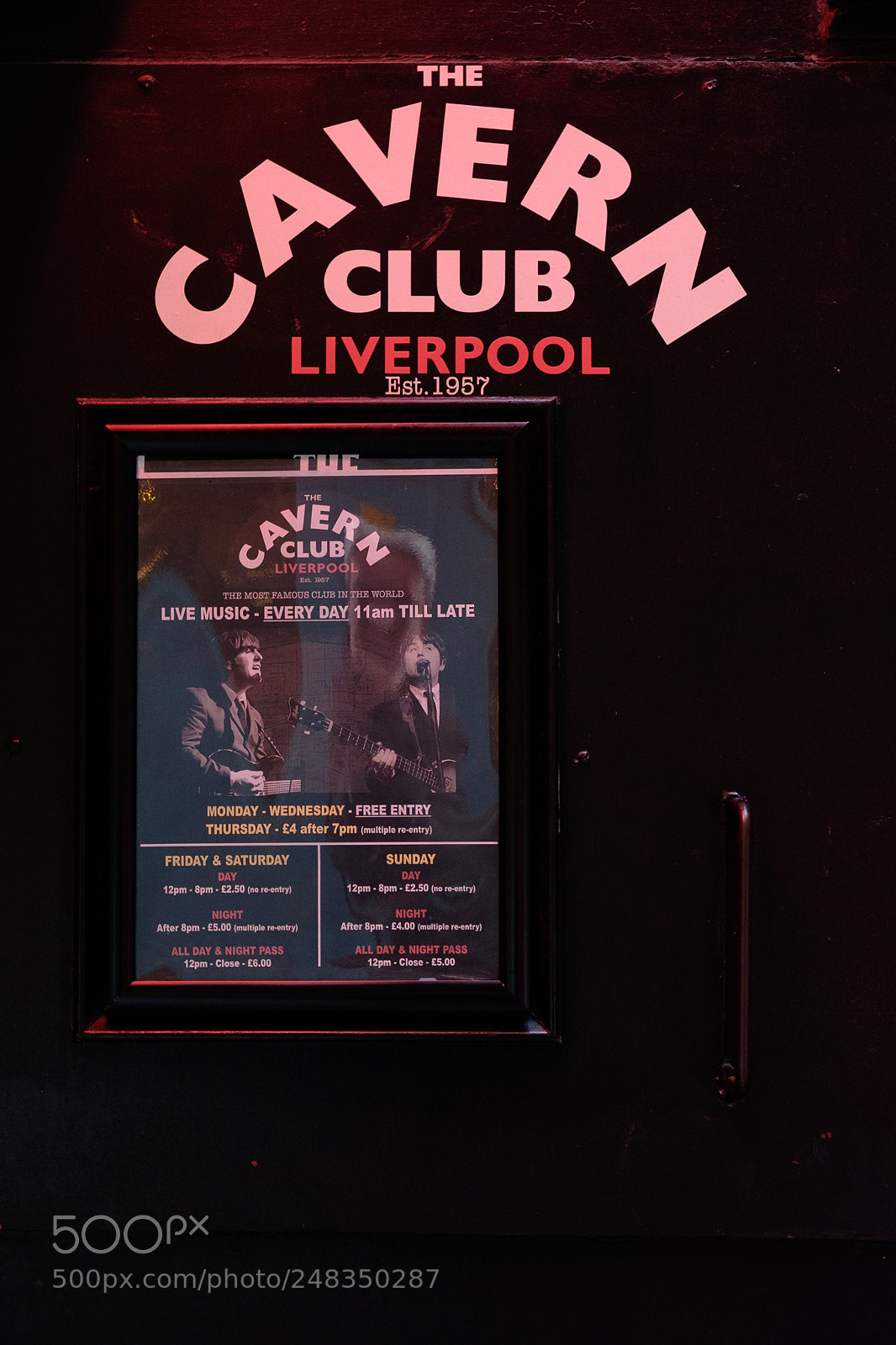 Fujifilm X-T10 sample photo. Liverpool, the cavern club photography