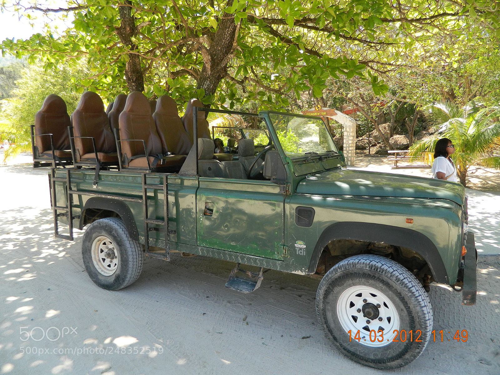 Nikon Coolpix L120 sample photo. Customized land rover defender photography