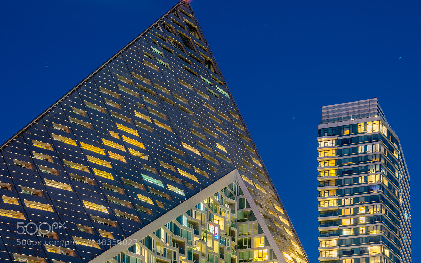 Sony a7R III sample photo. Great pyramid of manhattan photography