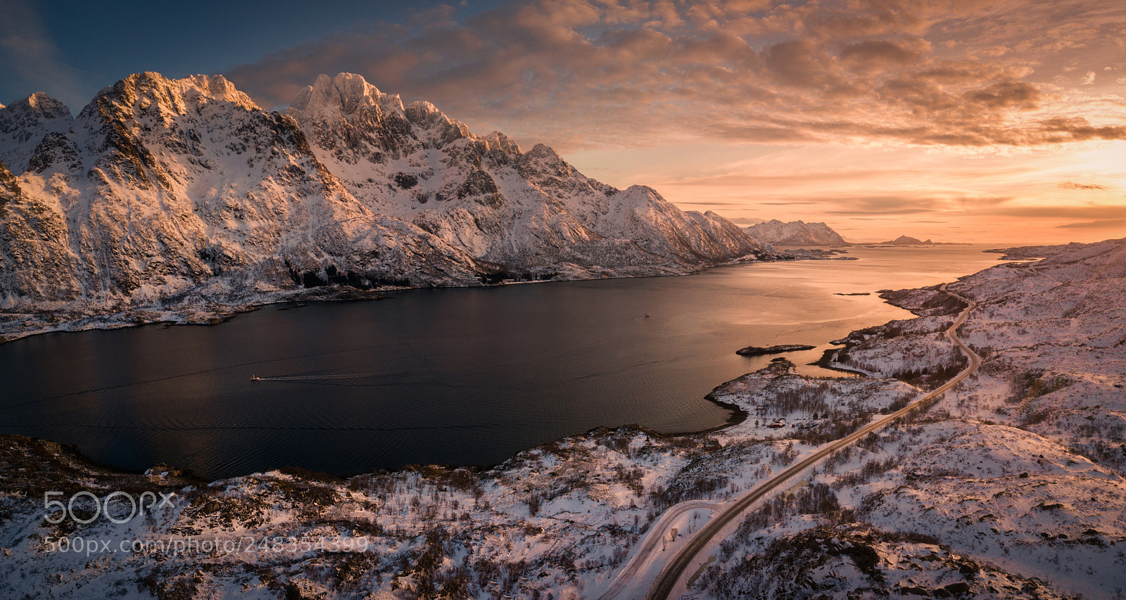 DJI FC220 sample photo. Higravstinden pano photography